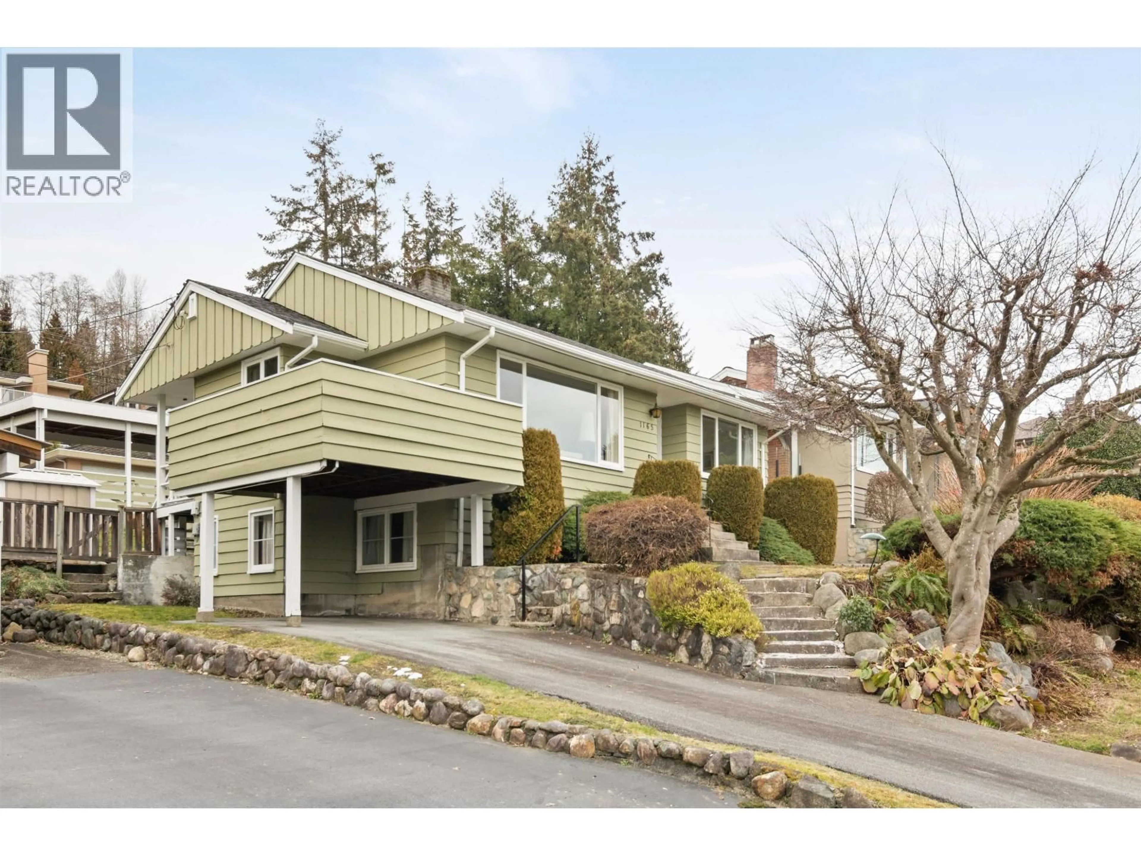 Home with vinyl exterior material, street for 1165 LAWSON AVENUE, West Vancouver British Columbia V7T2E4