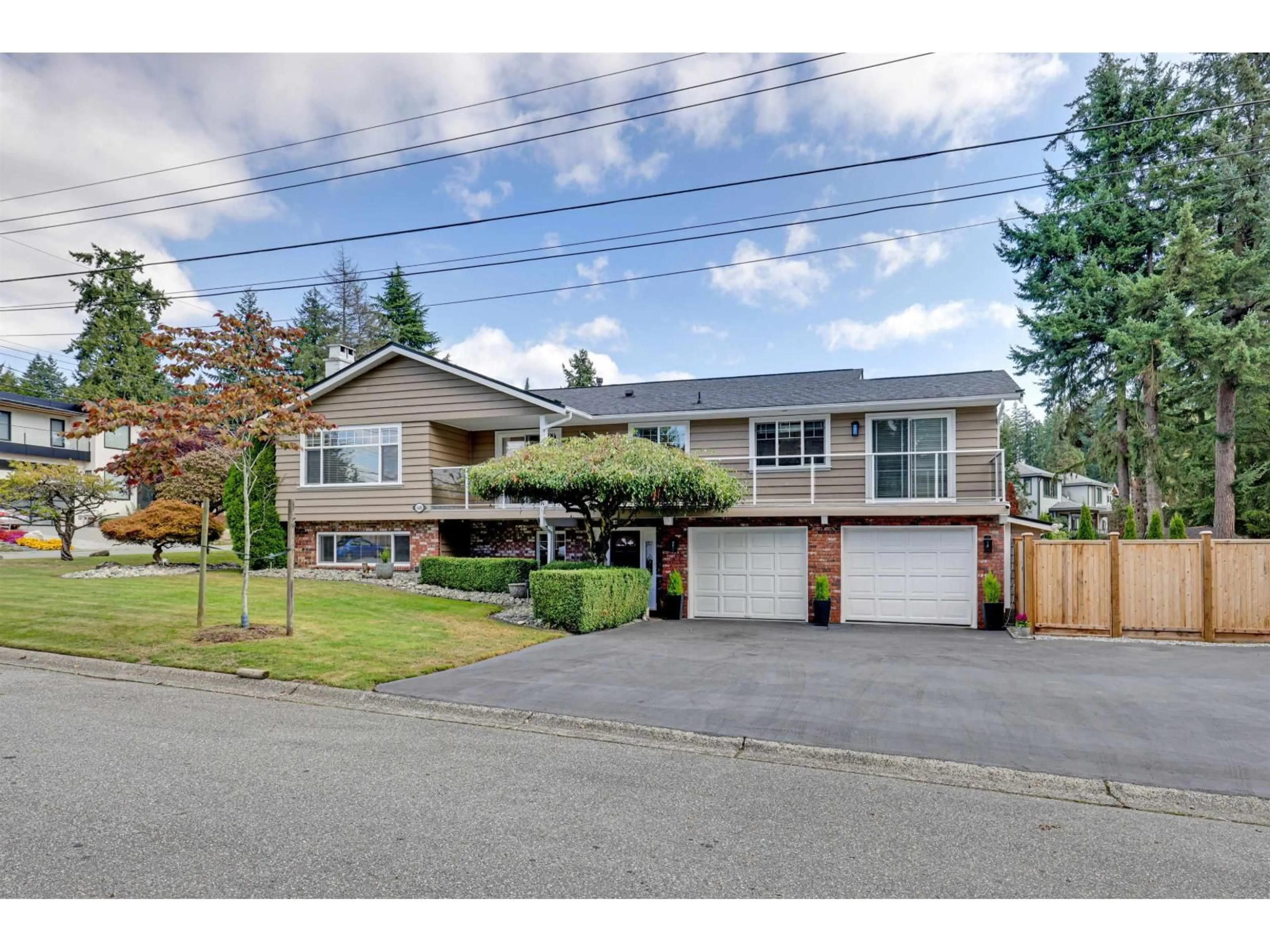 Home with vinyl exterior material, street for 6488 SUNSHINE, Delta British Columbia V4E1P7