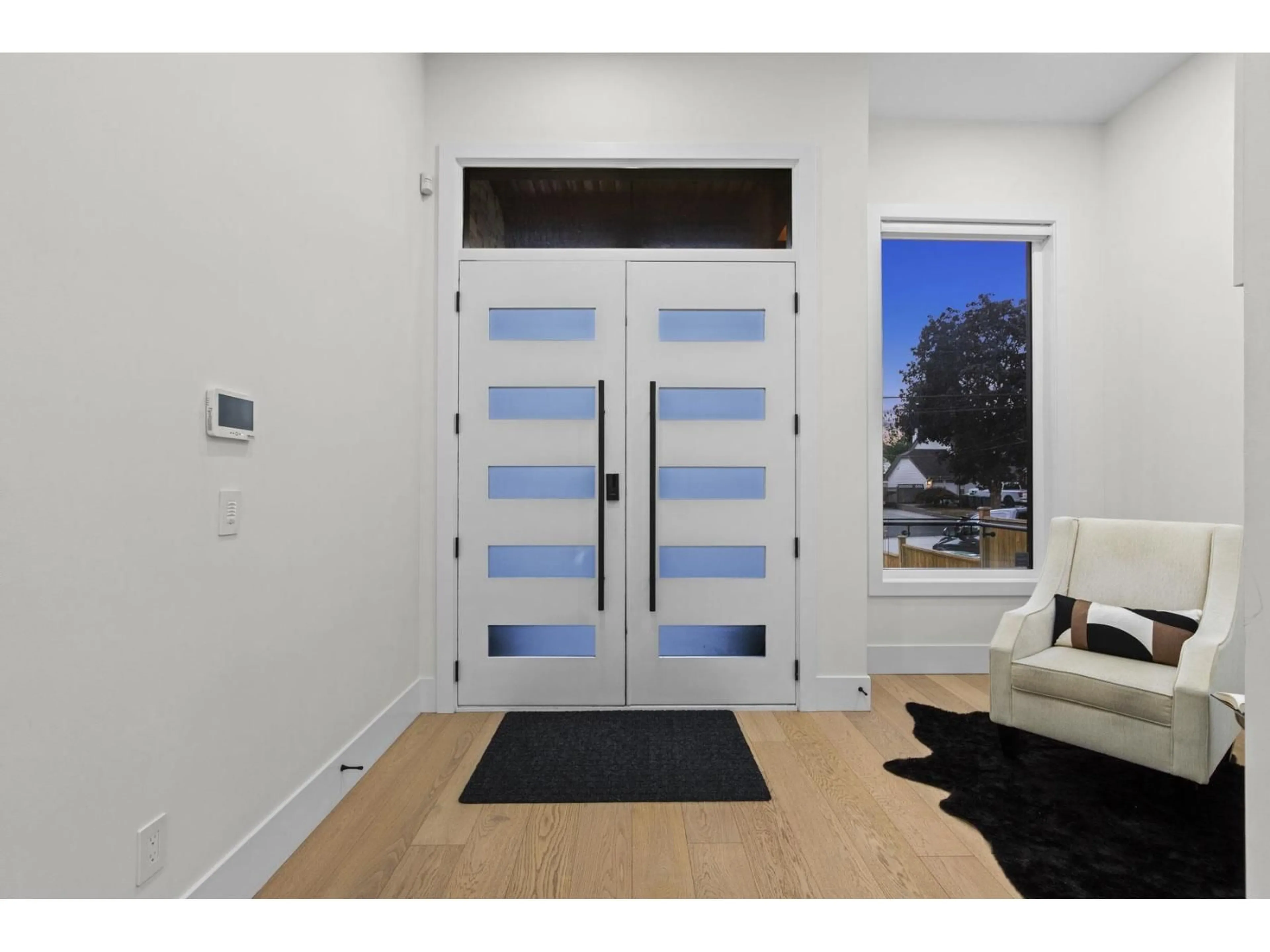 Indoor entryway for 19171 60B, Surrey British Columbia V3S7T8