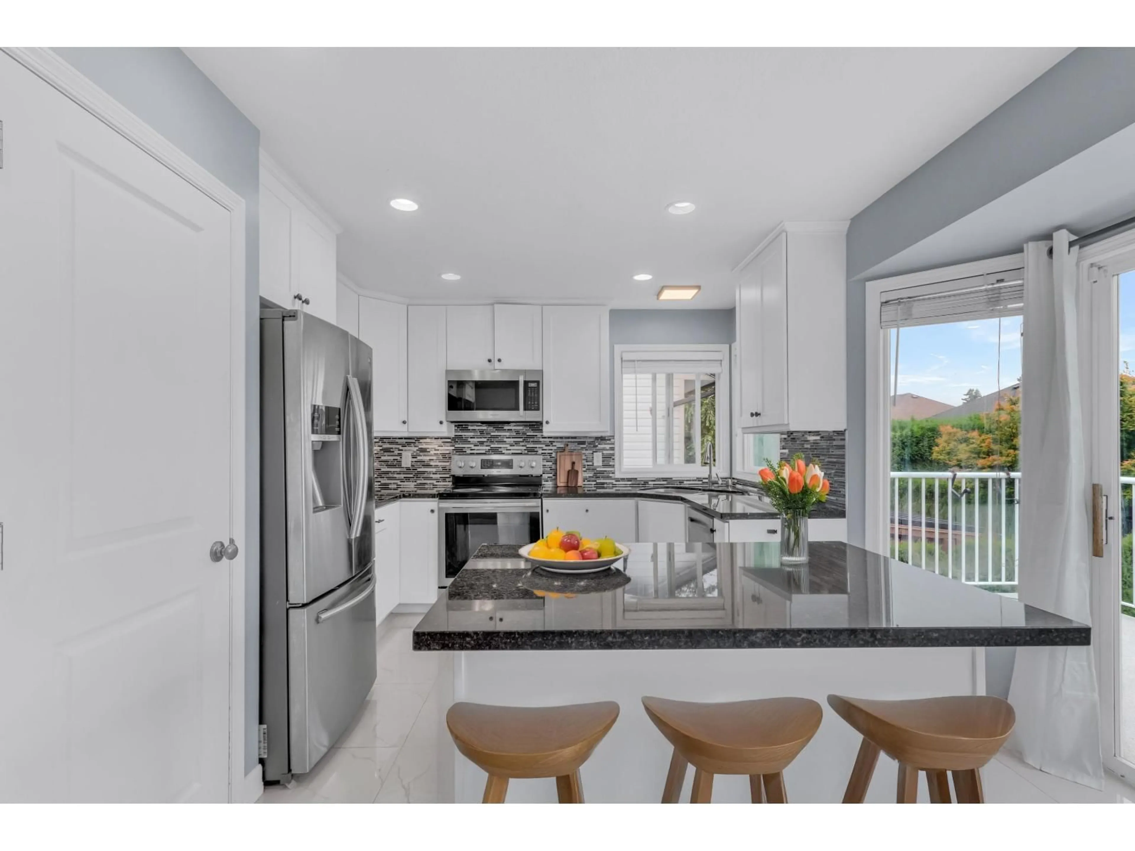 Open concept kitchen, ceramic/tile floor for 5664 VILLA ROSA PLACE, Chilliwack British Columbia V2R3K6