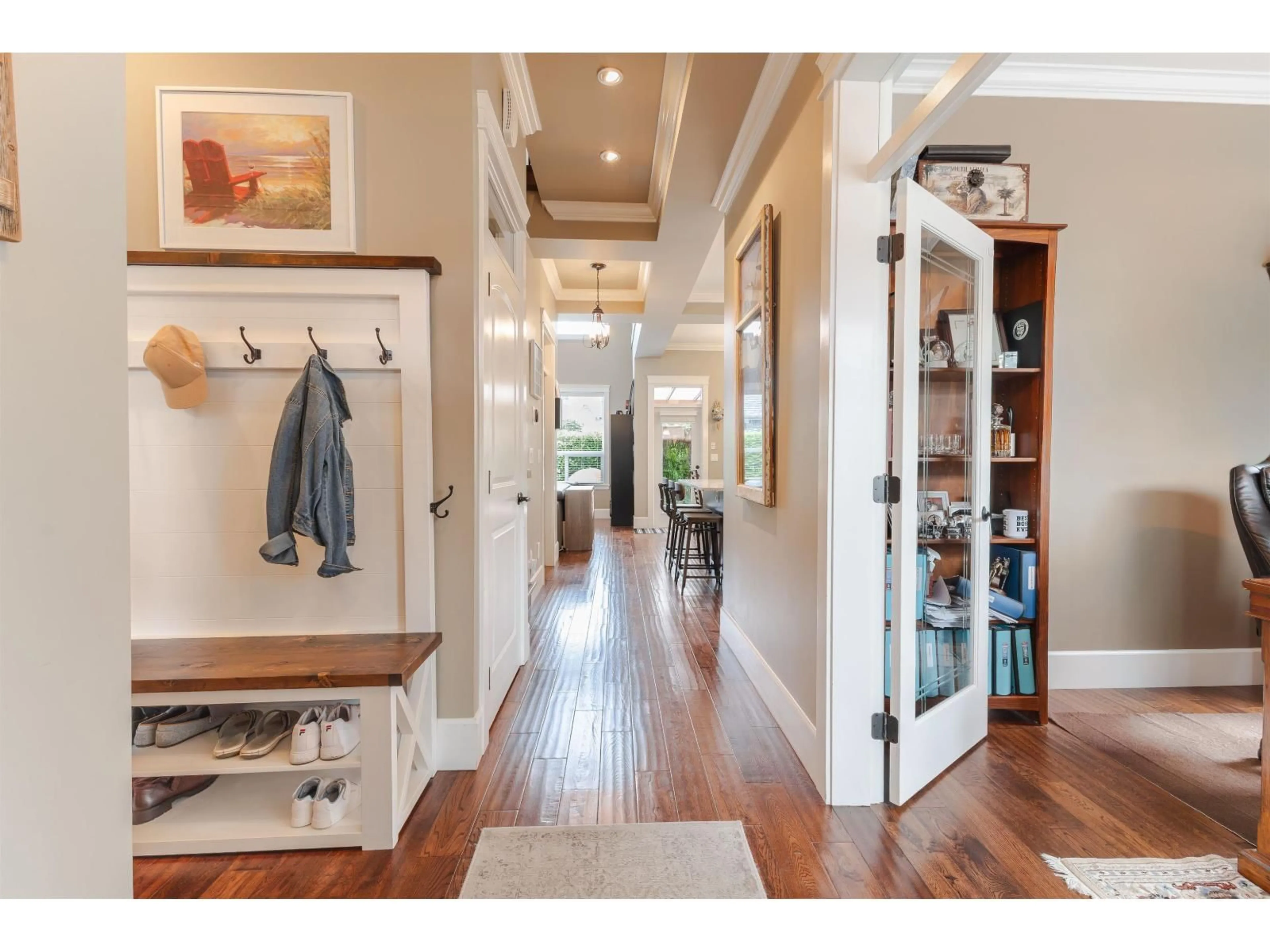 Indoor entryway for 17145 3, Surrey British Columbia V3Z9P5