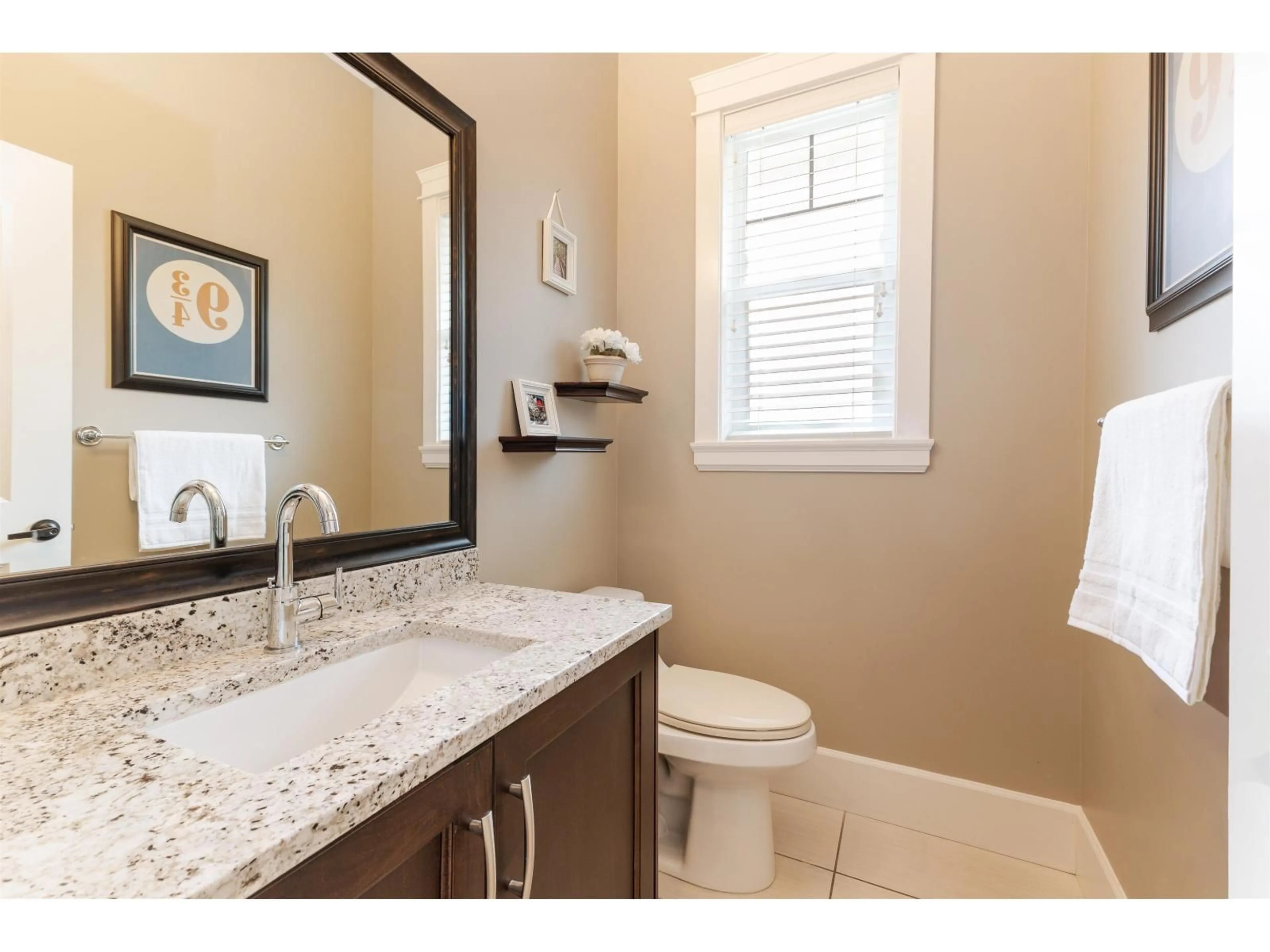Standard bathroom, ceramic/tile floor for 17145 3, Surrey British Columbia V3Z9P5