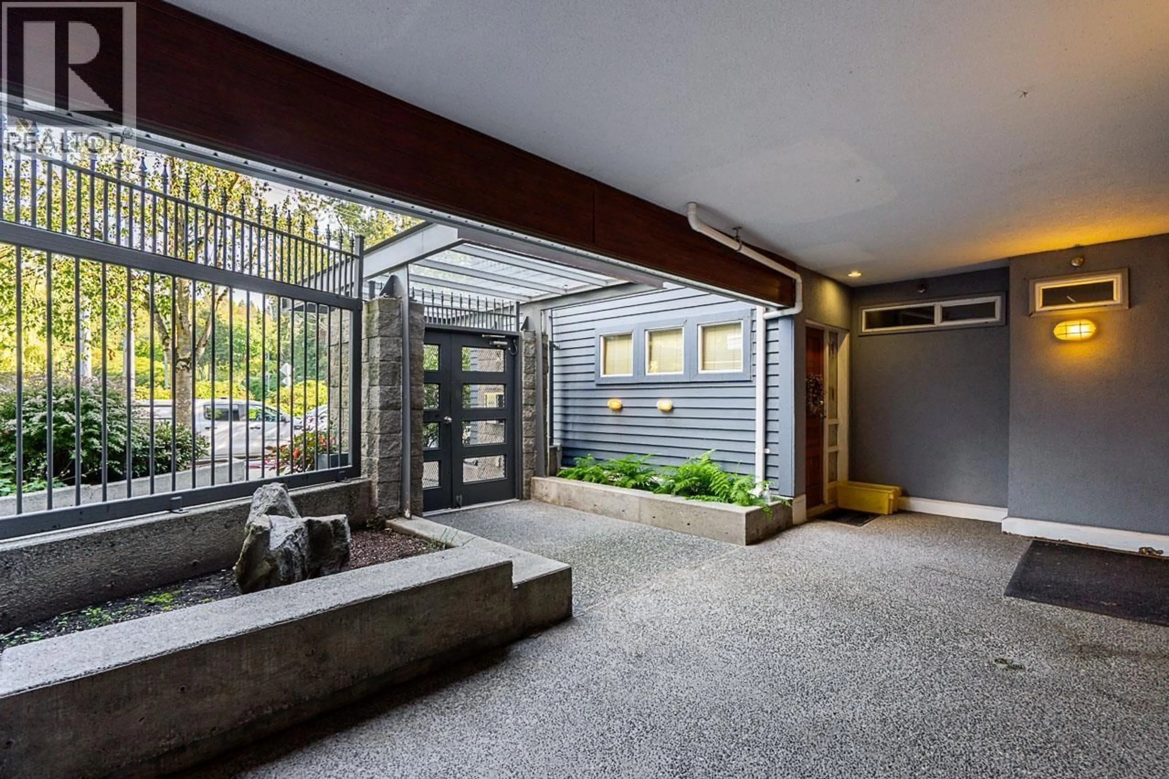 Indoor entryway for 310 - 1880 KENT SOUTH AVENUE, Vancouver British Columbia V5P2S7