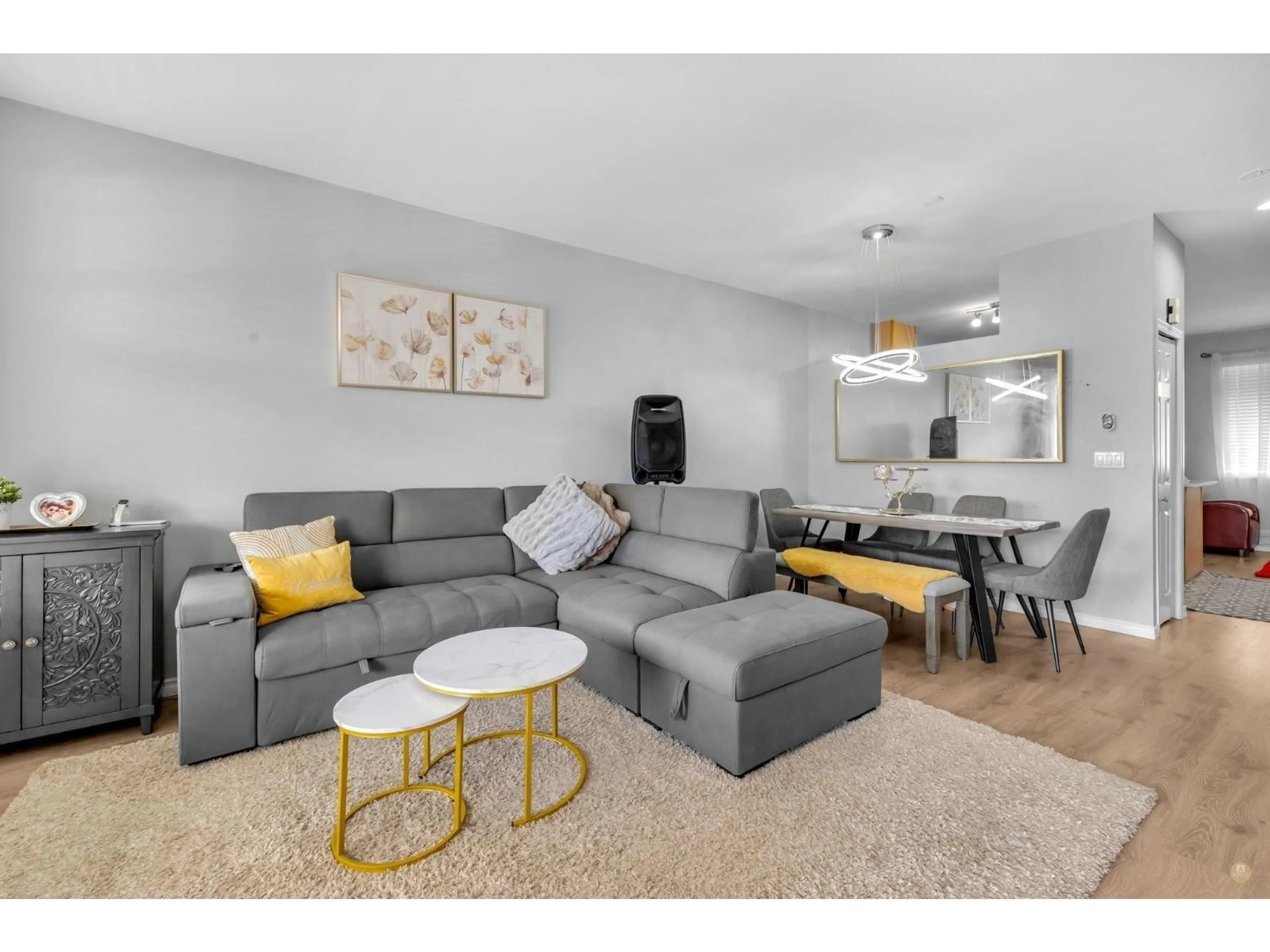 Living room with furniture, unknown for 3 - 14877 58, Surrey British Columbia V3S8Y9
