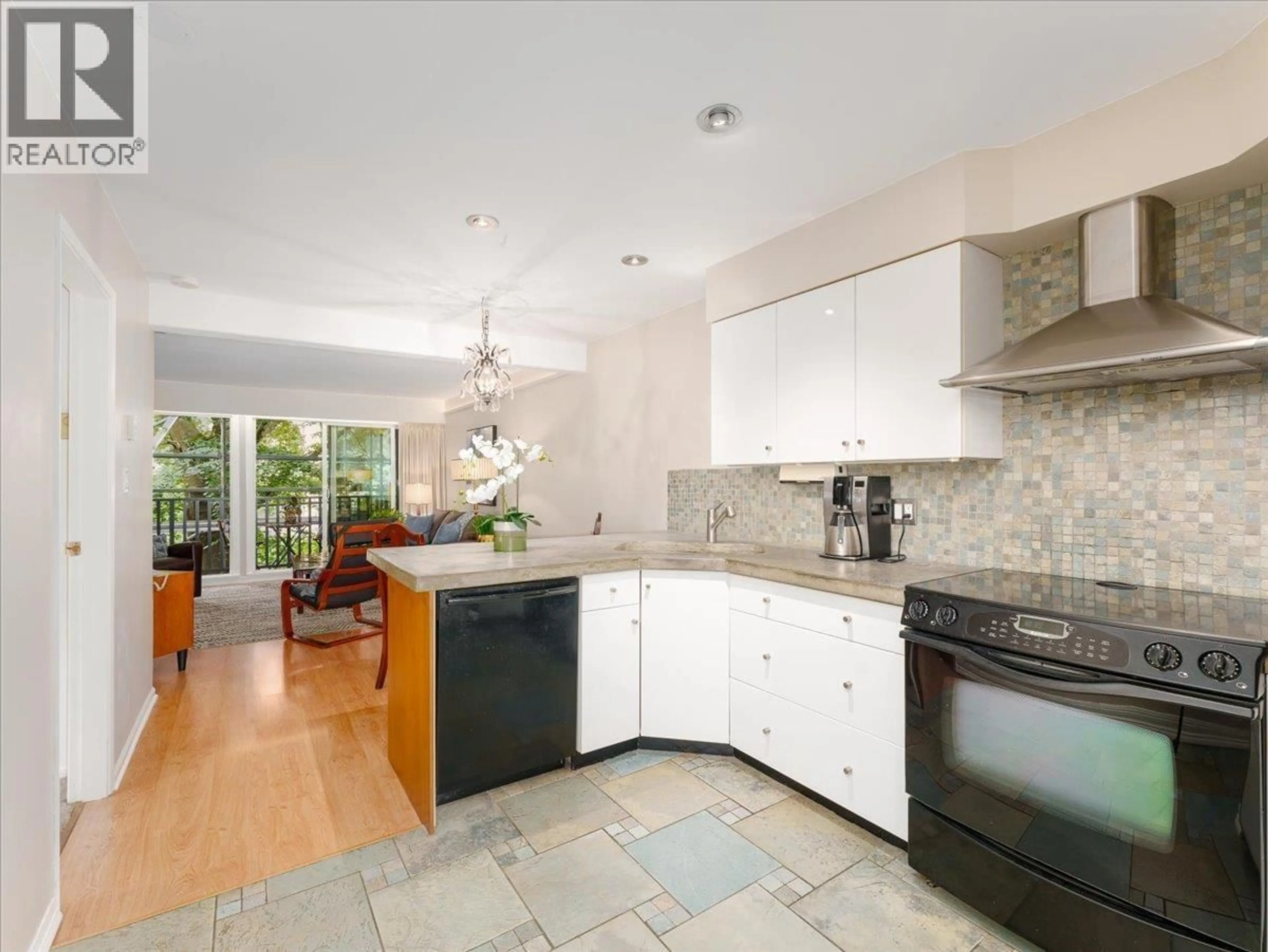 Open concept kitchen, ceramic/tile floor for 304 - 1274 BARCLAY STREET, Vancouver British Columbia V6E1H3