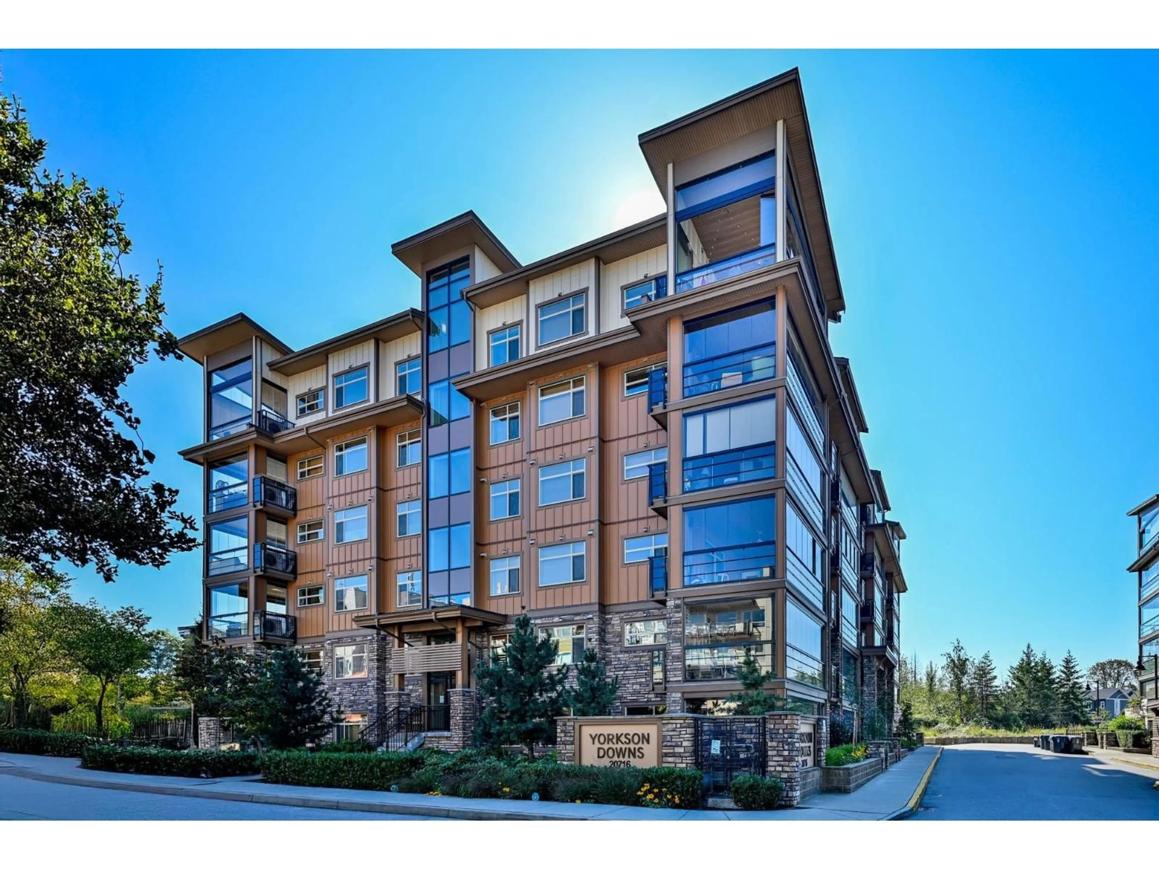 Unknown for B222 - 20716 WILLOUGHBY TOWN CENTER, Langley British Columbia V2Y3J8