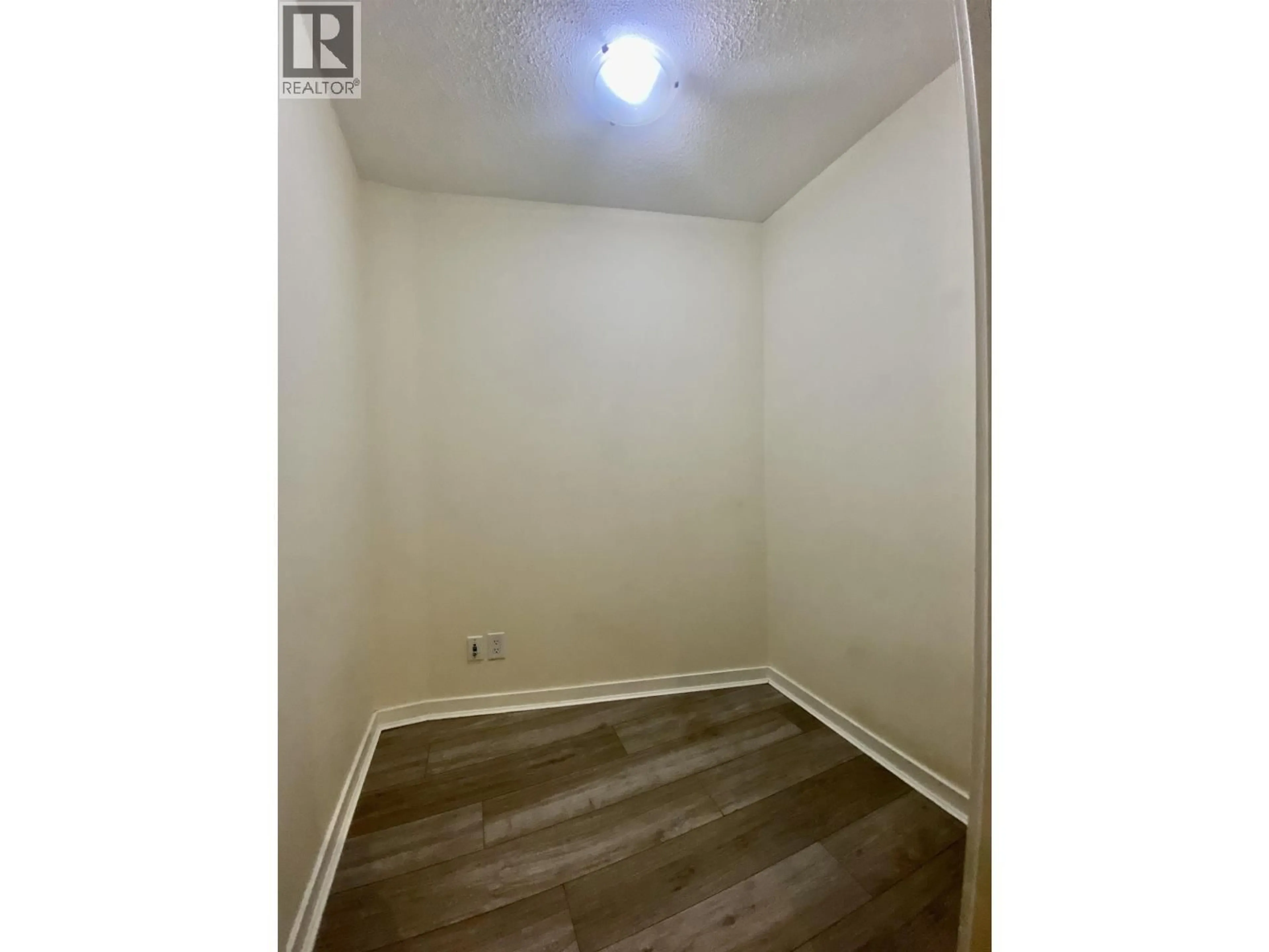 A pic of a room for 410 - 977 MAINLAND STREET, Vancouver British Columbia V6B1T2