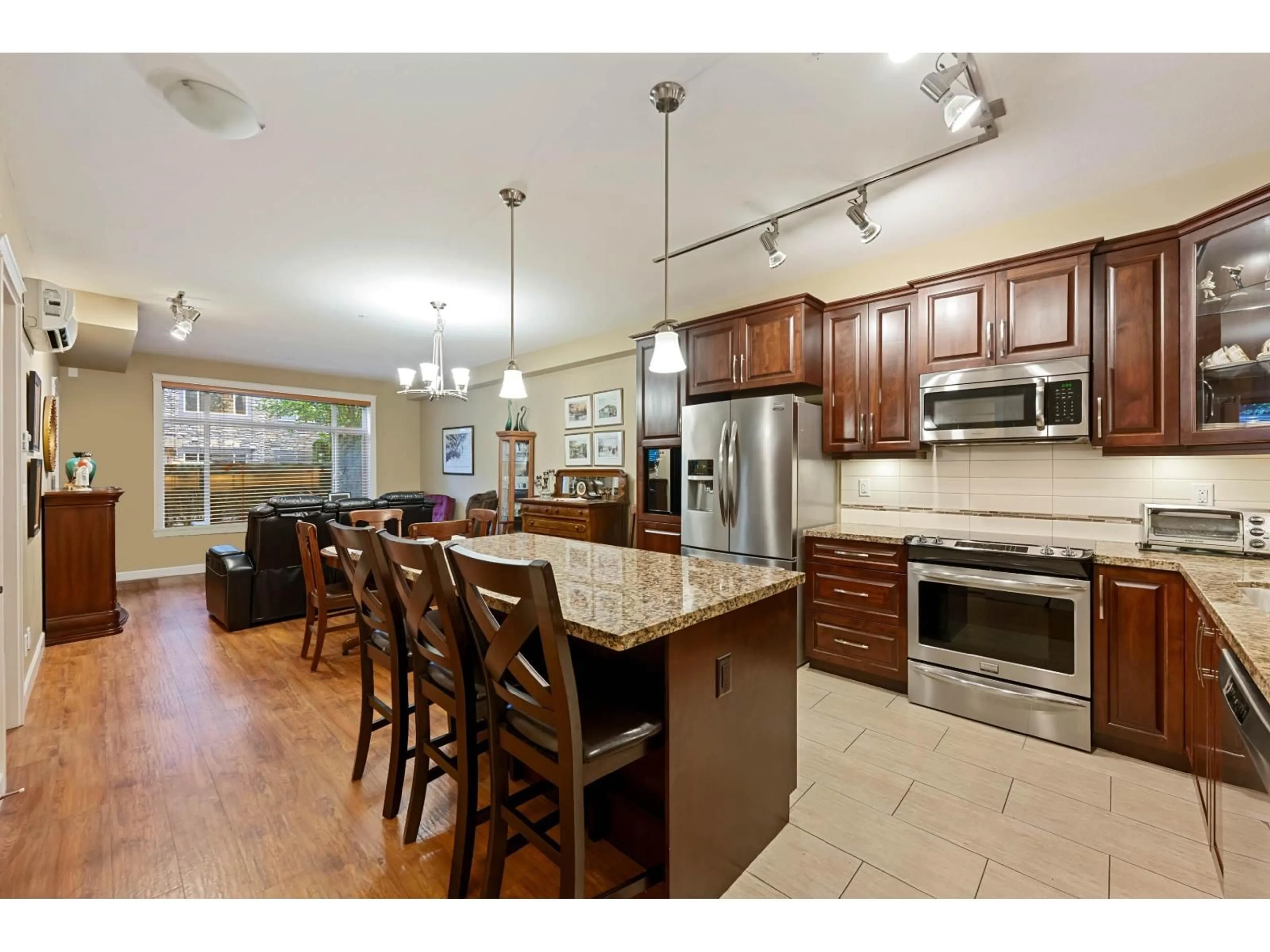Open concept kitchen, unknown for 104 - 8258 207A, Langley British Columbia V2Y0N3