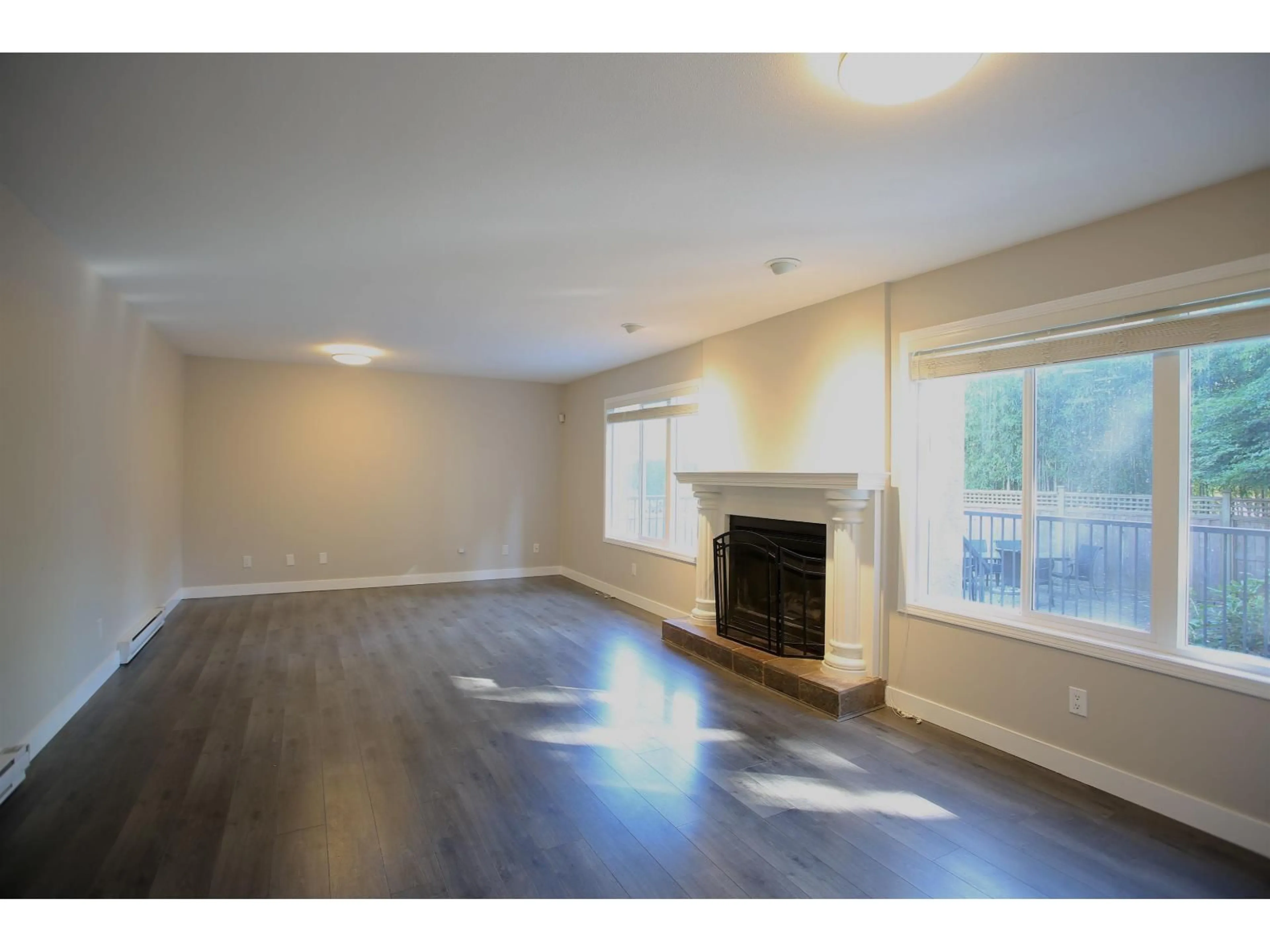 A pic of a room for 13572 14A, Surrey British Columbia V4A9E7