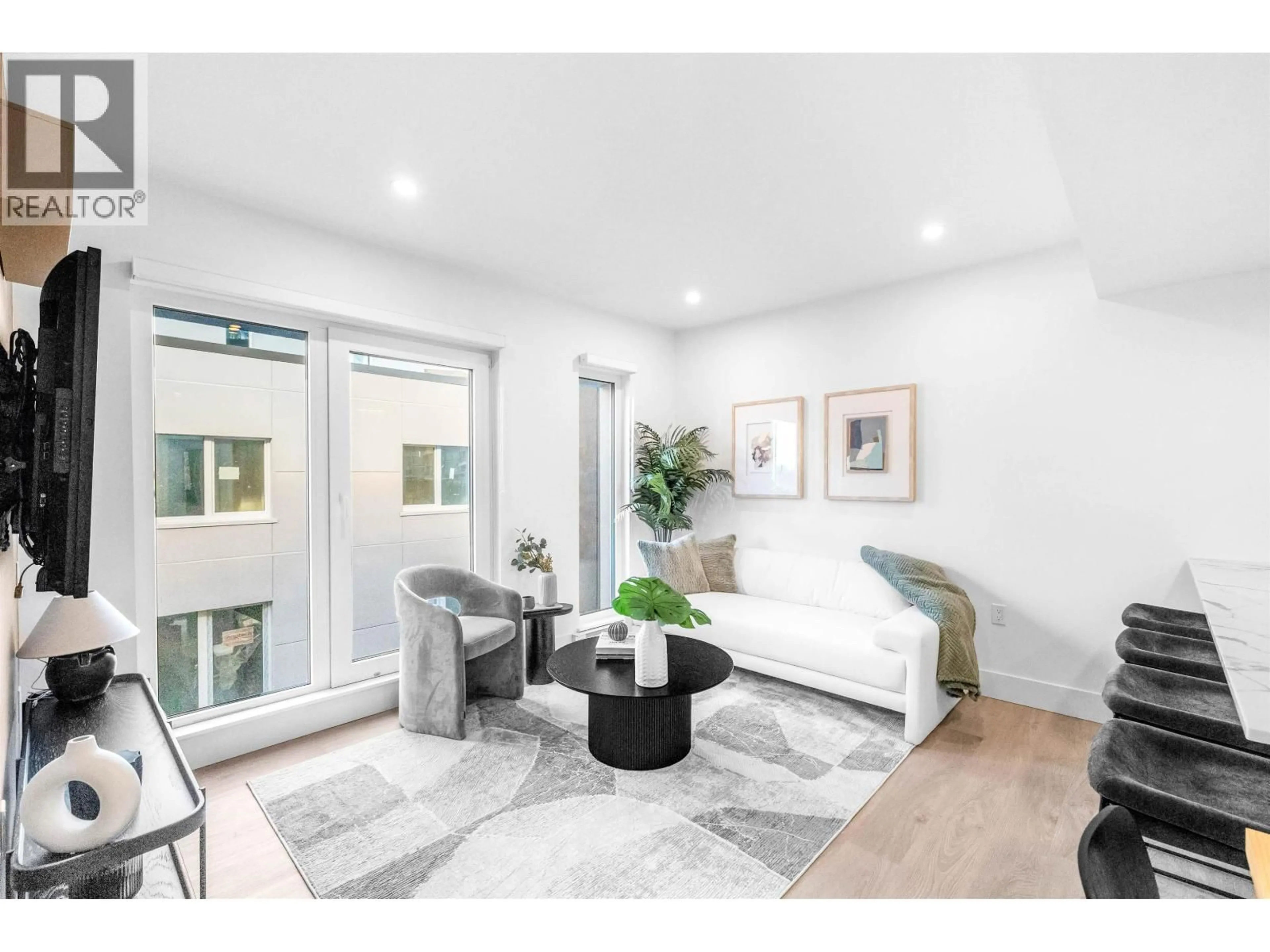 Living room with furniture, unknown for 2071 1ST AVENUE, Vancouver British Columbia V5N1B6