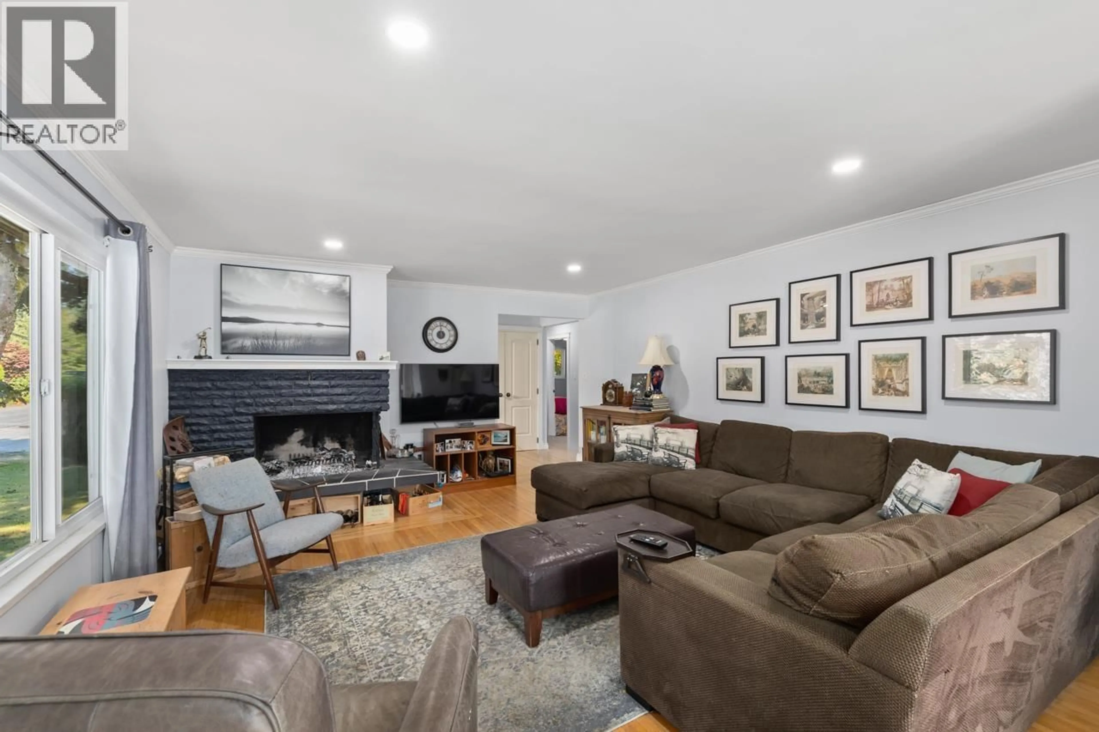 Living room with furniture, unknown for 6530 DUNBAR STREET, Vancouver British Columbia V6N1X8