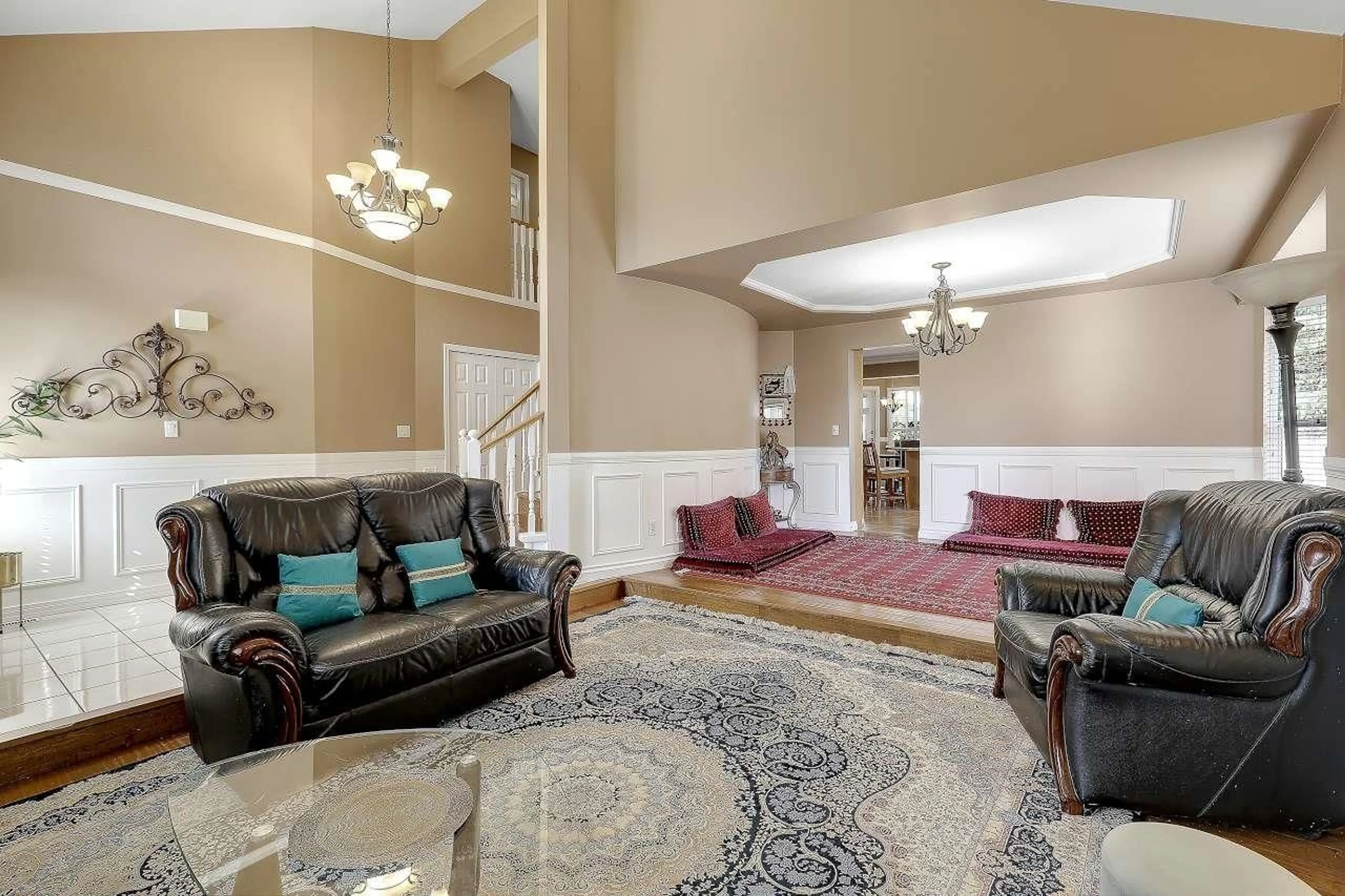 Lobby for 16095 80, Surrey British Columbia V4N0X1