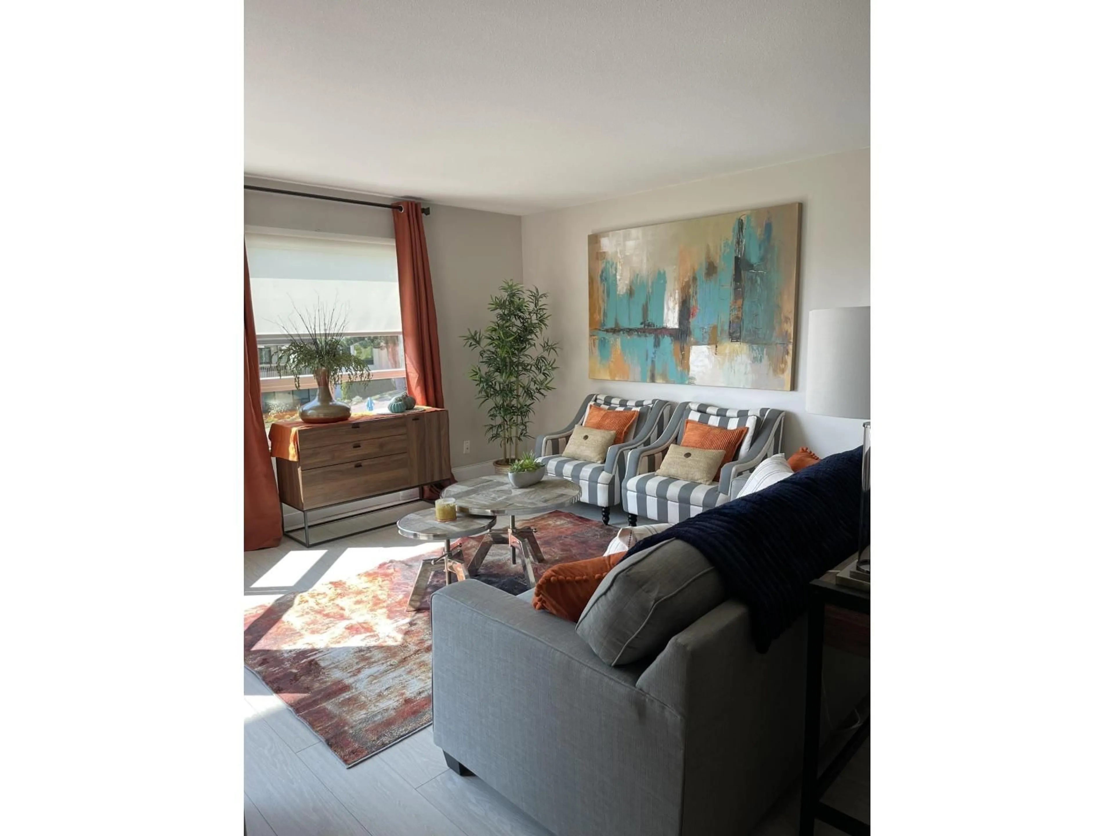 Living room with furniture, unknown for 406 - 1350 VIDAL, White Rock British Columbia V4B5G6