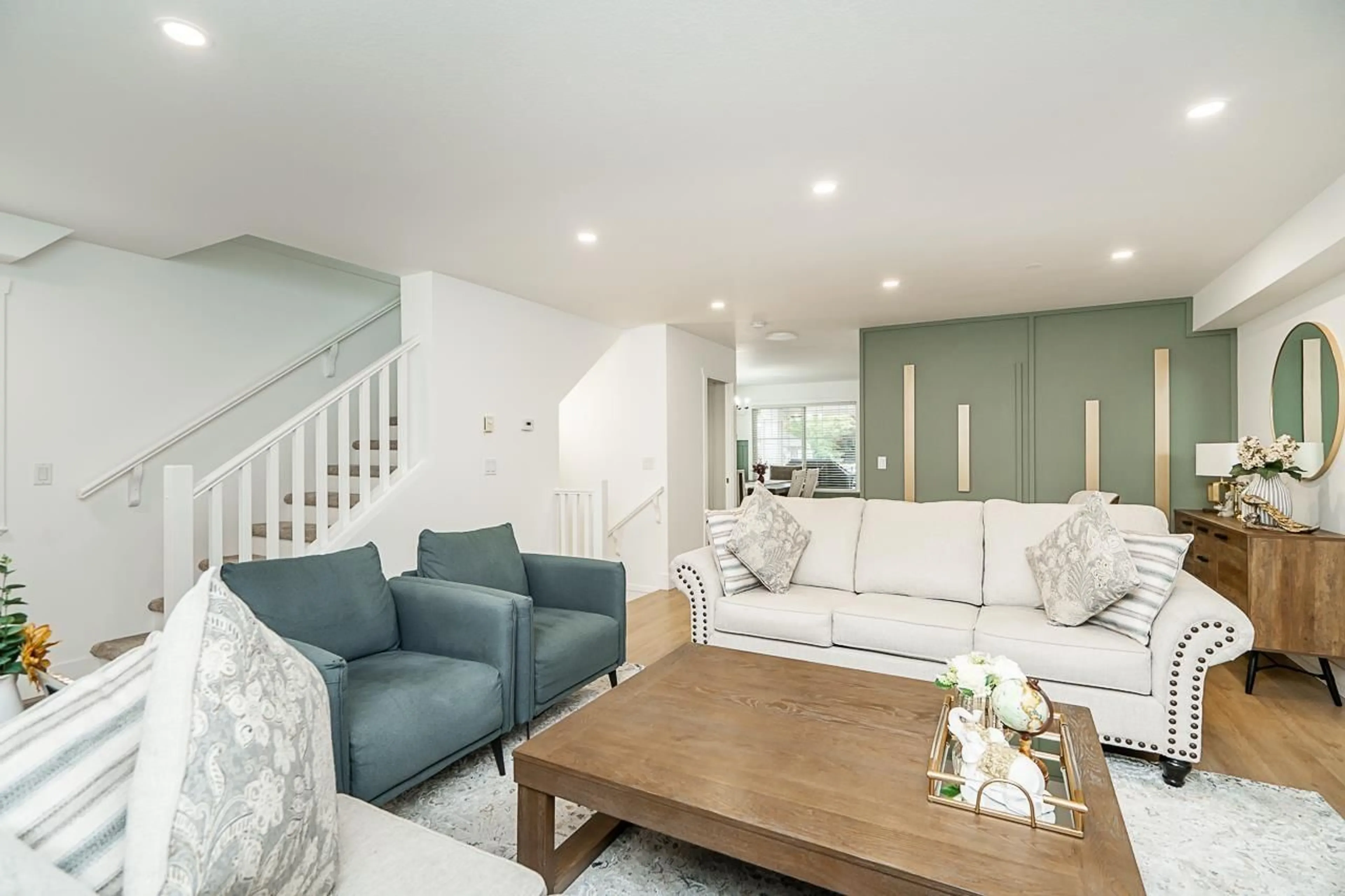 Living room with furniture, unknown for 34 - 6568 193B, Surrey British Columbia V4N5S2
