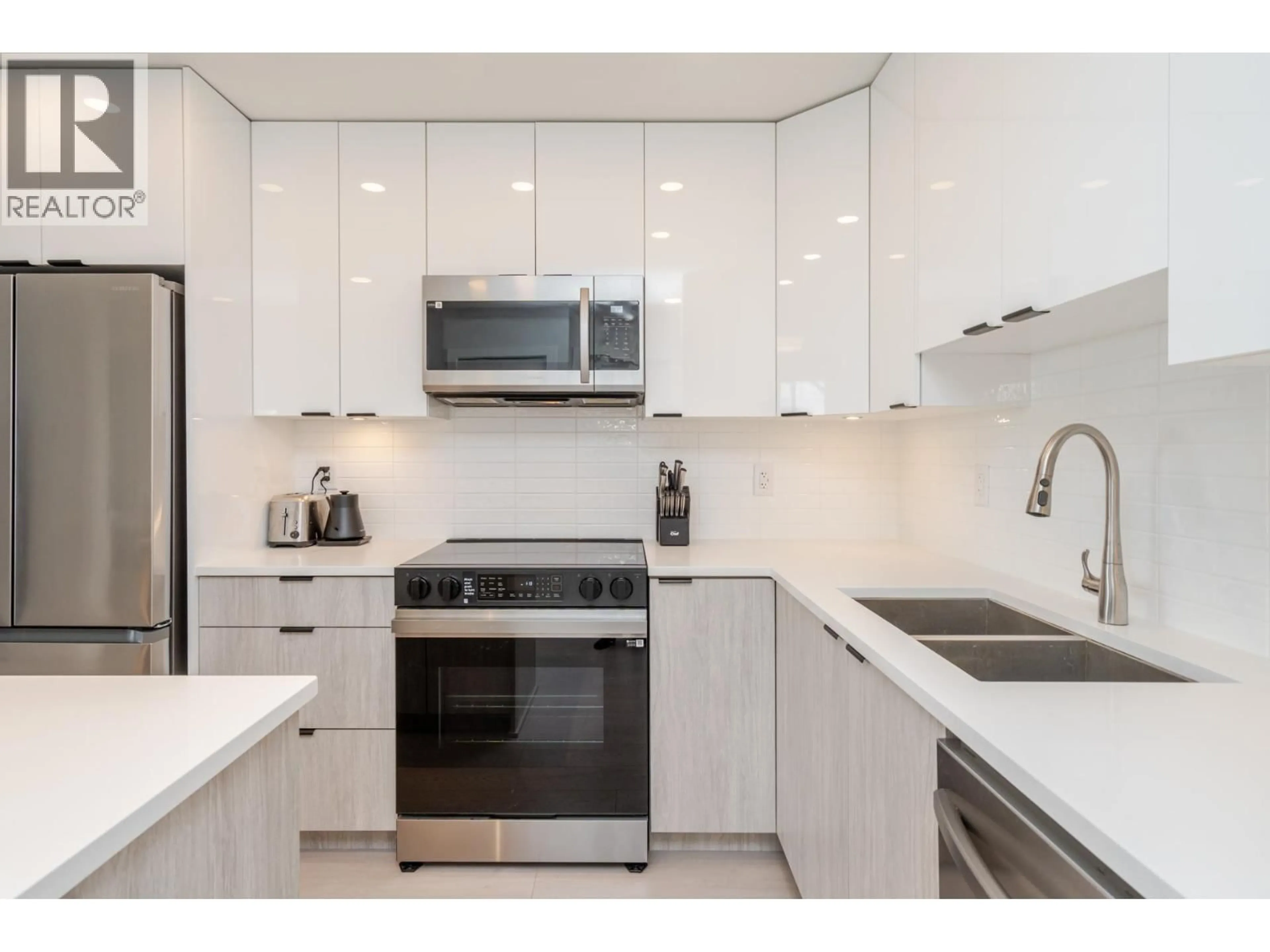 Unknown for 306 - 11655 FRASER STREET, Maple Ridge British Columbia V2X6W9