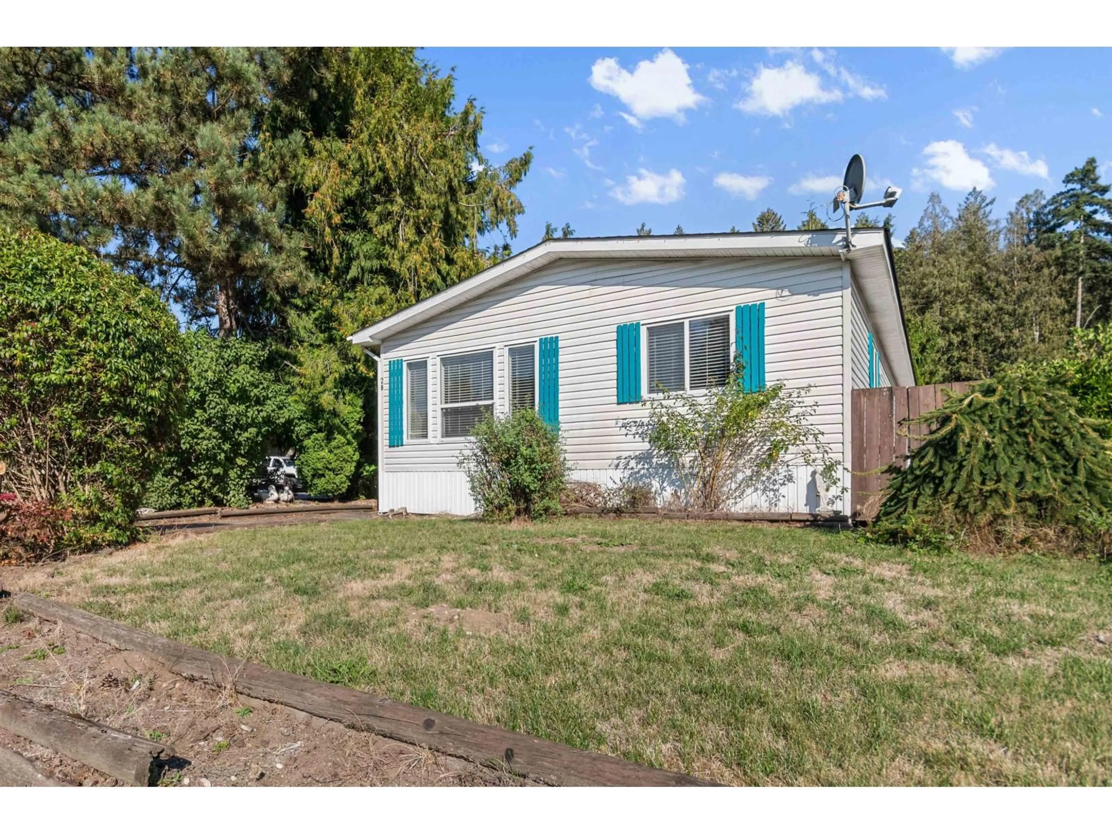 Home with vinyl exterior material, street for 28 - 52324 YALE ROAD, Rosedale British Columbia V0X1X1