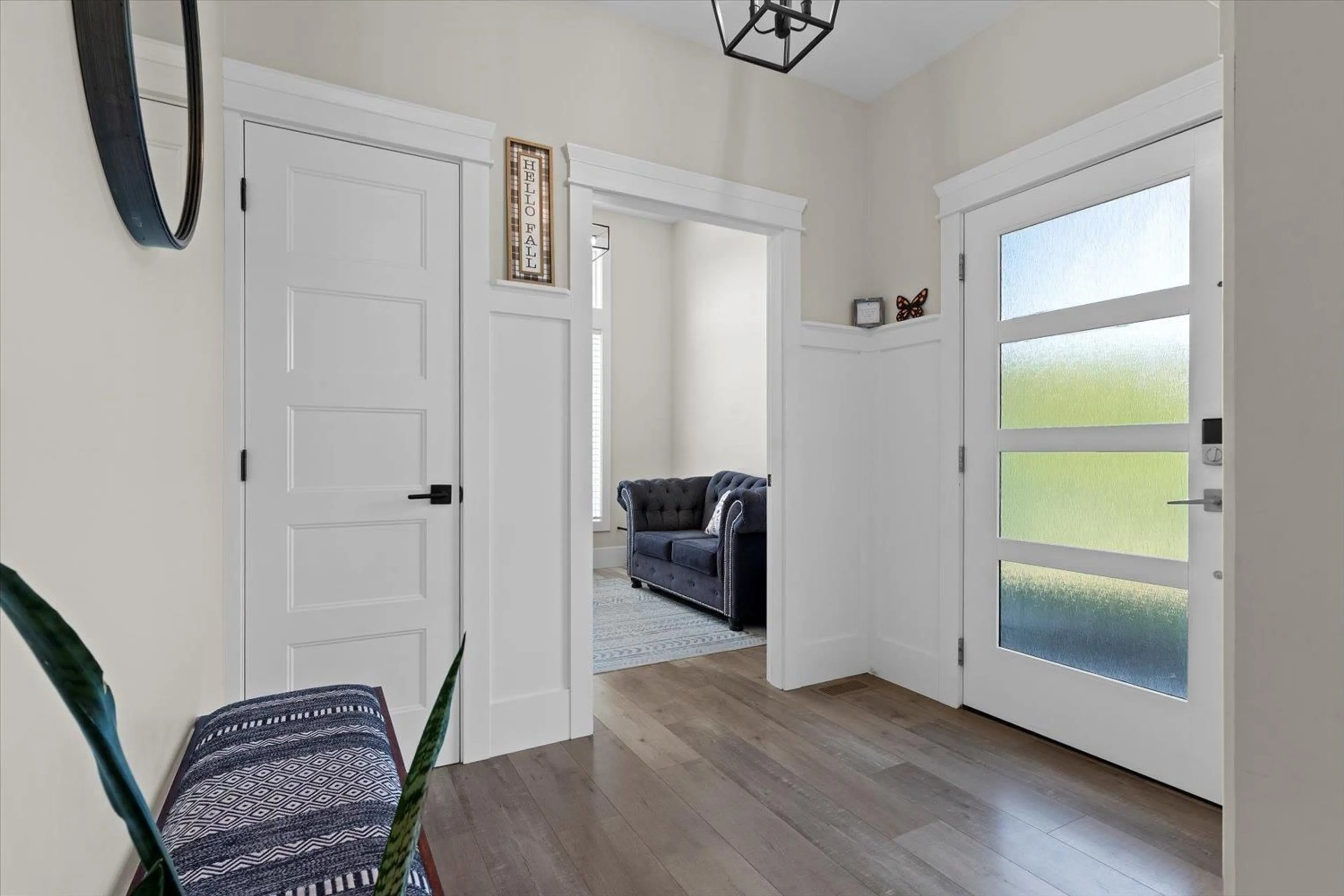 Indoor entryway for 88 - 46213 HAKWELES ROAD, Chilliwack British Columbia V4Z0C6