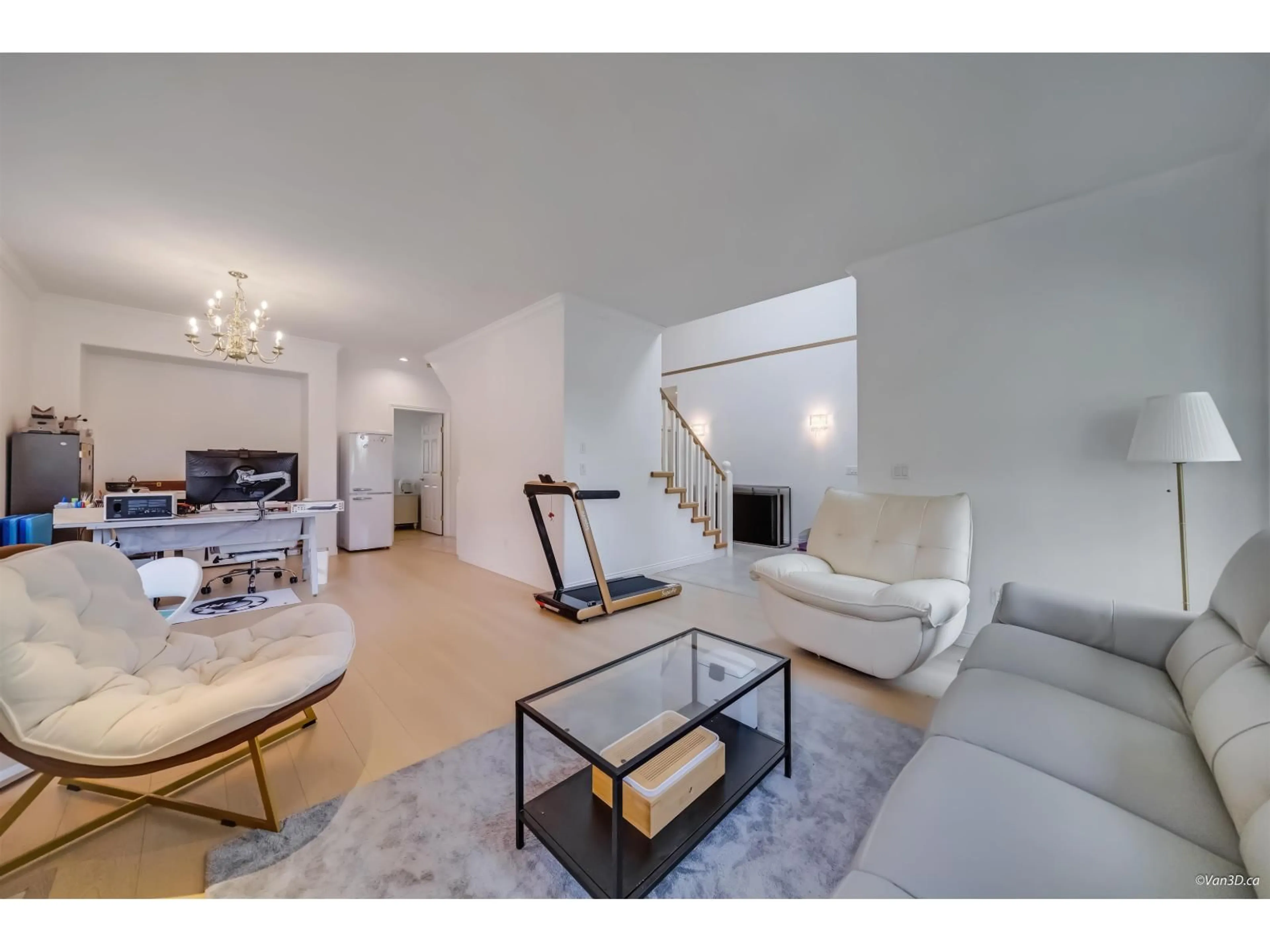 Living room with furniture, unknown for 14946 22A, Surrey British Columbia V4A9X3