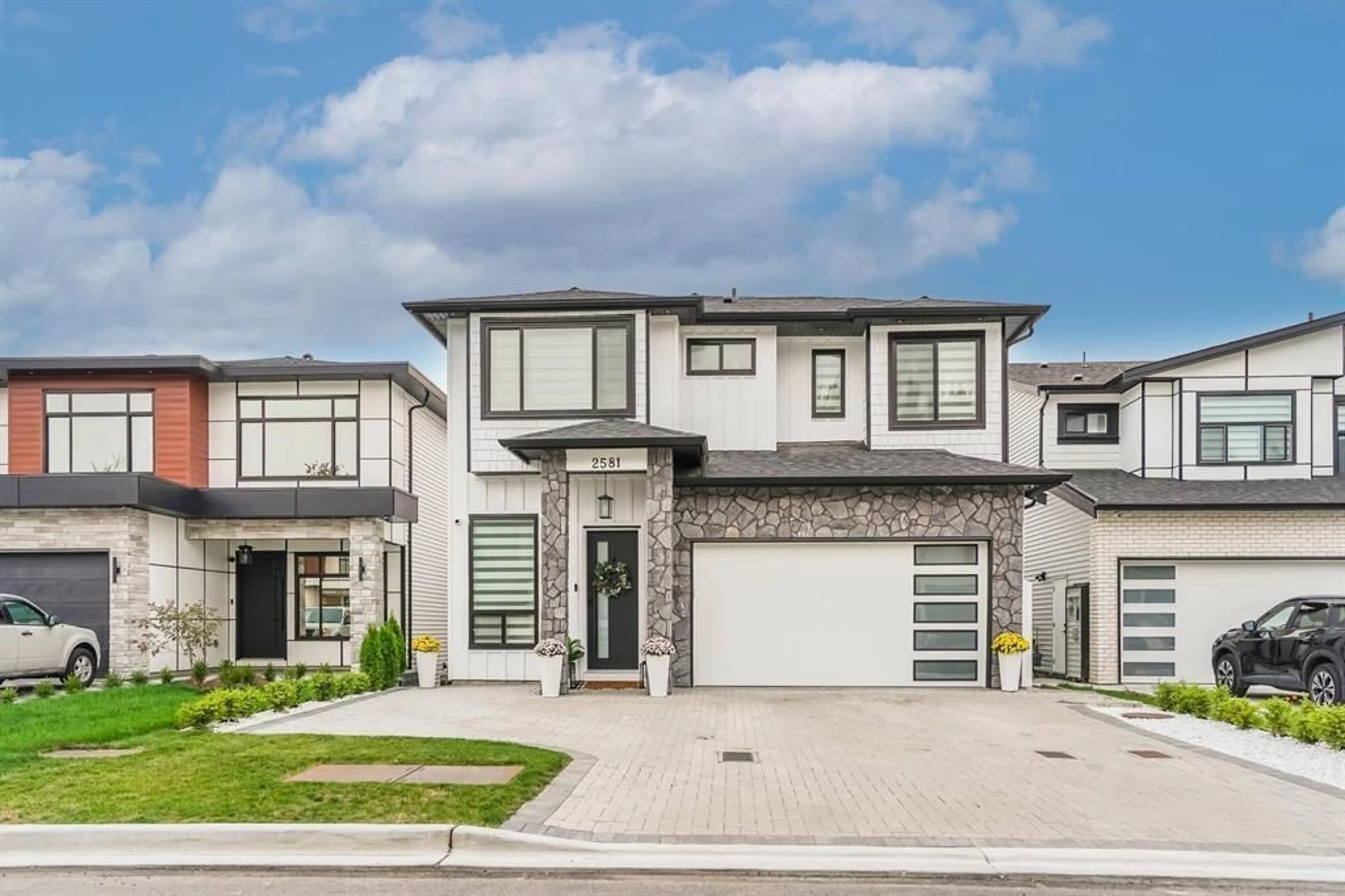 Home with brick exterior material, street for 2581 TERMINAL, Abbotsford British Columbia V4X0C4