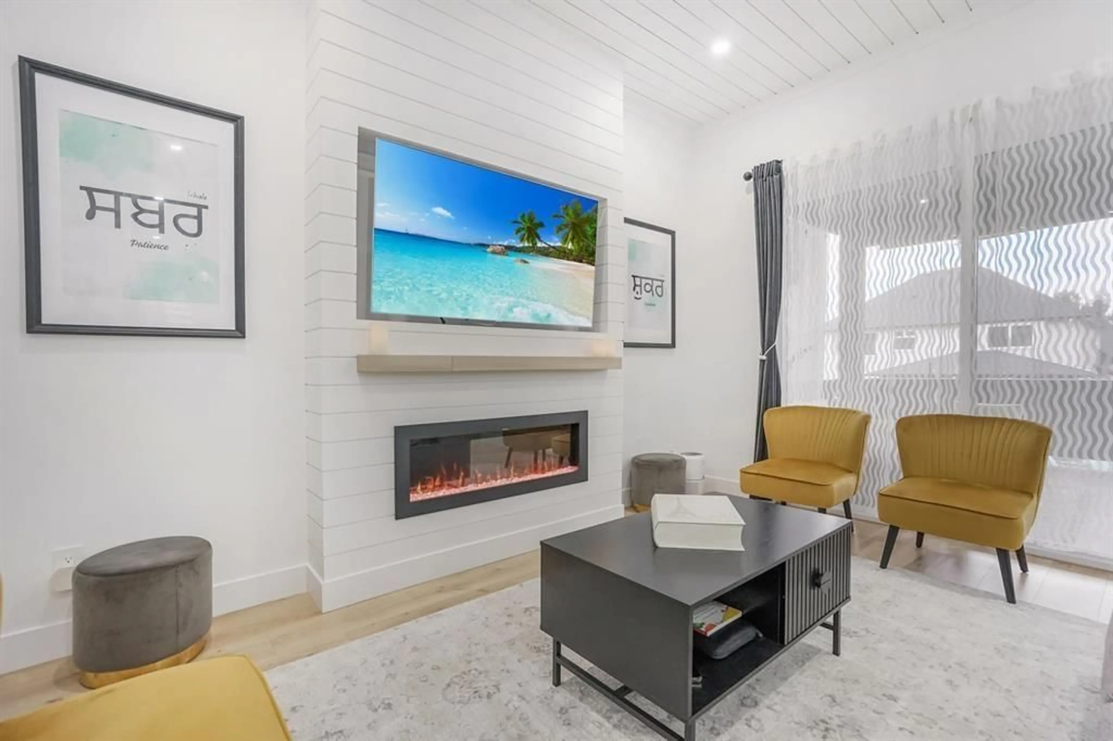 Home theater for 2581 TERMINAL, Abbotsford British Columbia V4X0C4