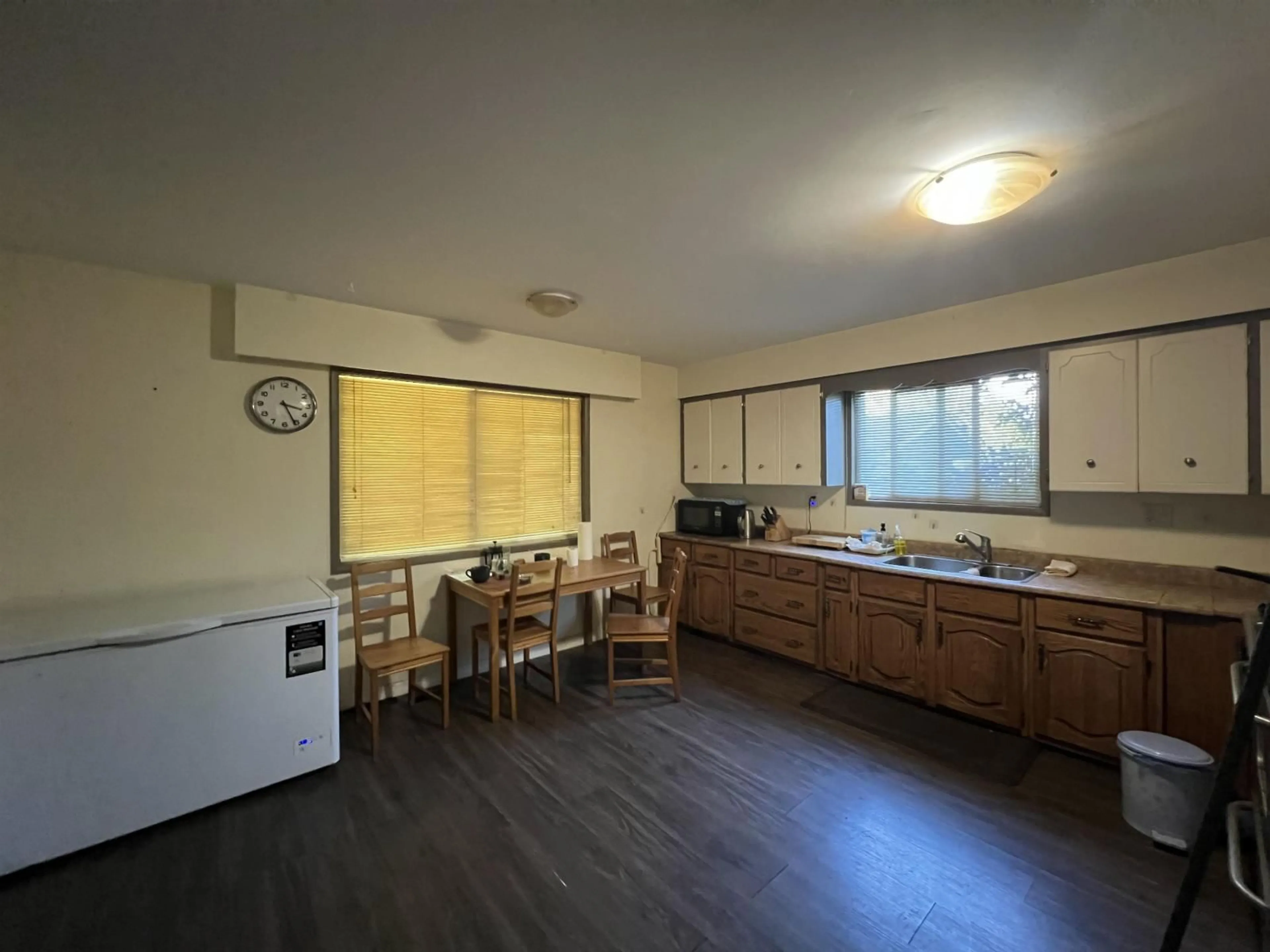 A pic of a room for 1905 LYNN, Abbotsford British Columbia V2S1C7