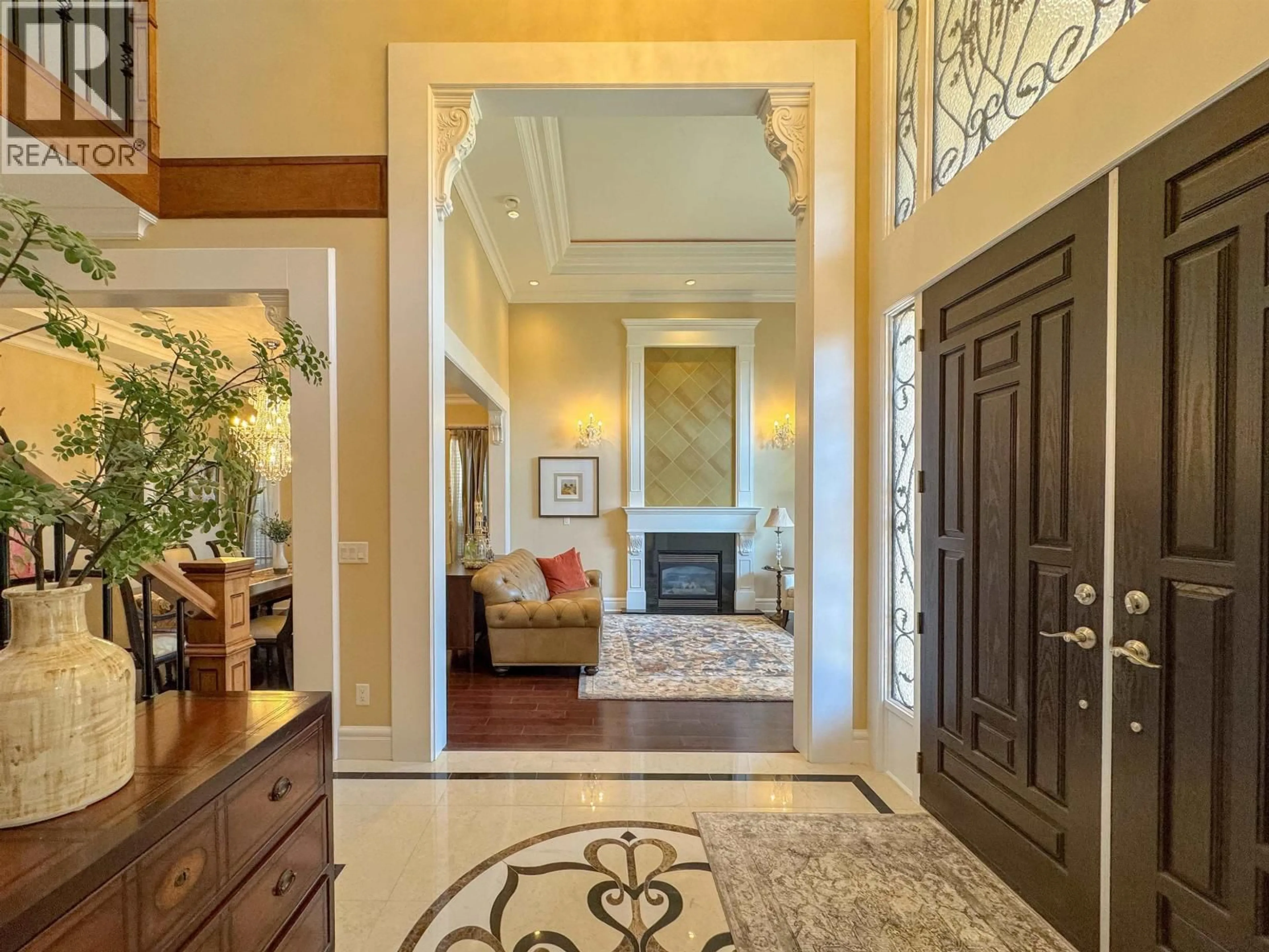 Indoor entryway for 5871 FORSYTH CRESCENT, Richmond British Columbia V7C2C2