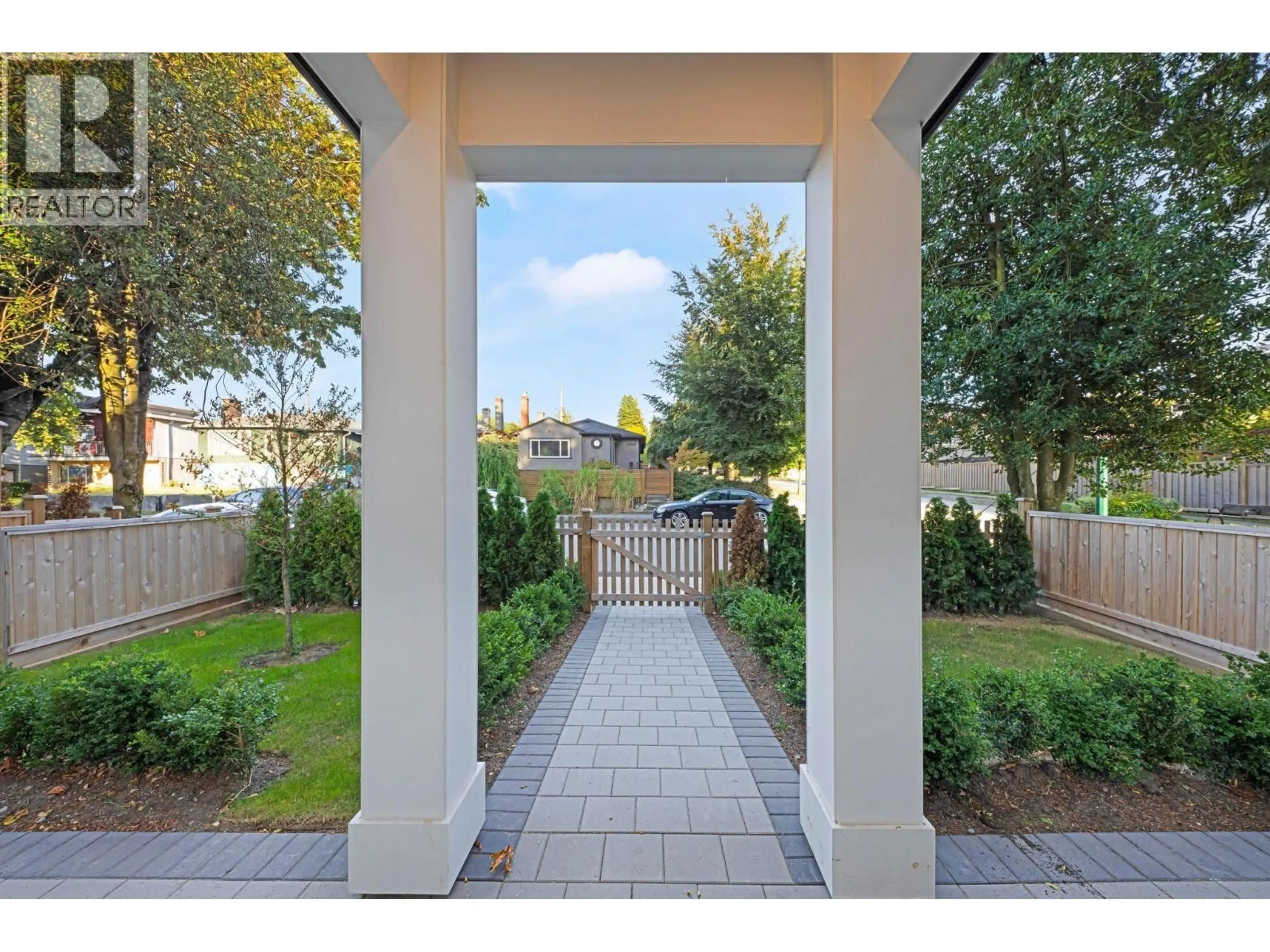 Unknown for 1 - 1233 EAST 37TH AVENUE, Vancouver British Columbia V5W3N9