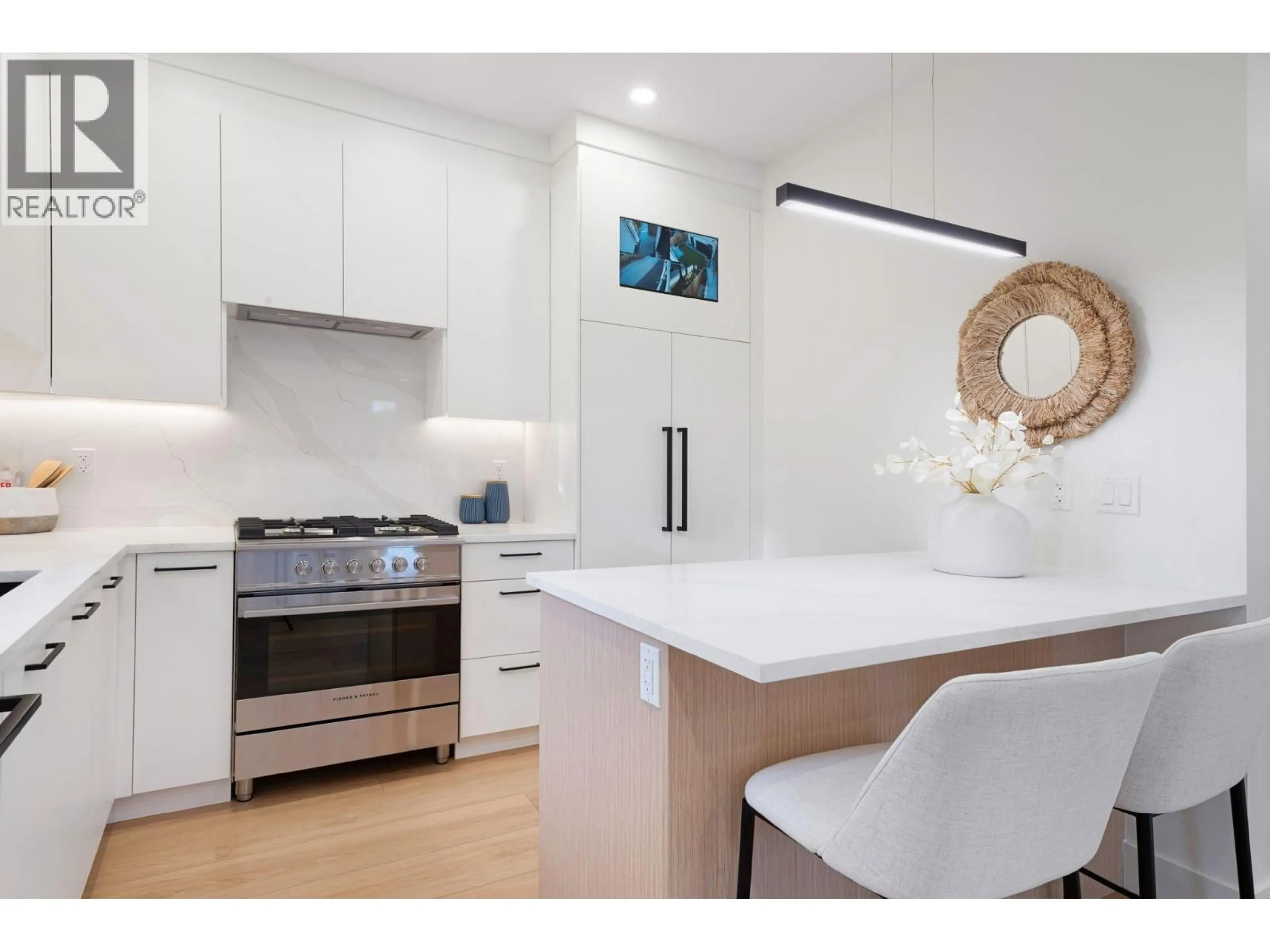Contemporary kitchen, unknown for 2 - 1233 37TH AVENUE, Vancouver British Columbia V5W3N9