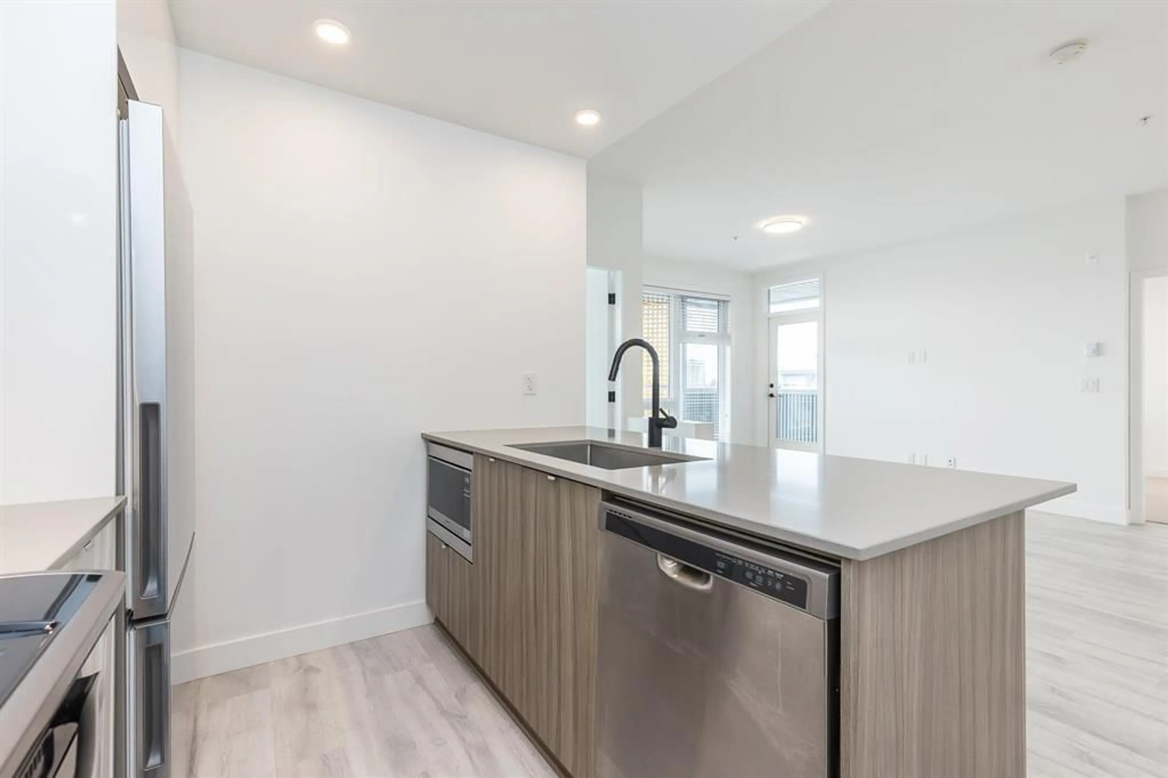 Unknown for 606 - 32828 LANDEAU, Abbotsford British Columbia V2S0M4