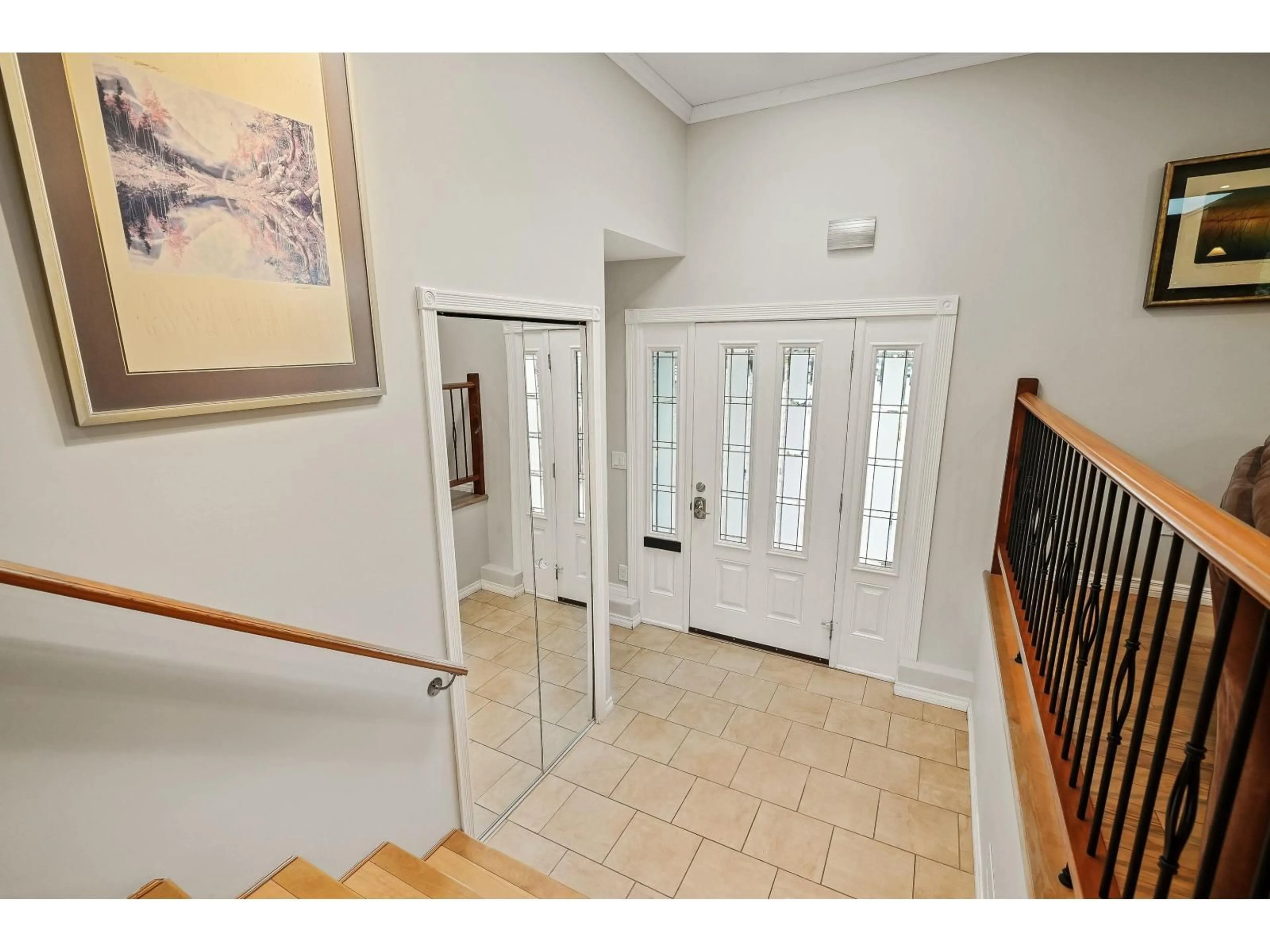 Indoor foyer for 9175 MULHOLLAND, Delta British Columbia V4C7X4