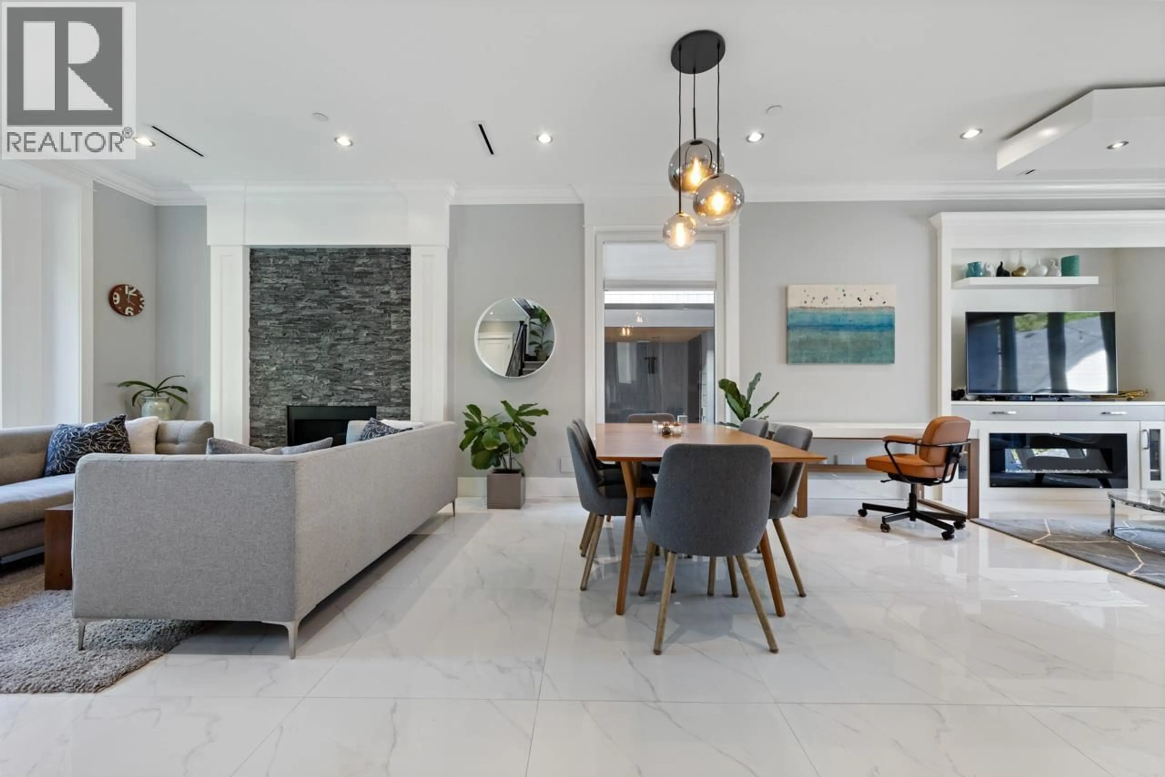 Living room with furniture, ceramic/tile floor for 2721 14TH AVENUE, Vancouver British Columbia V6K2X1