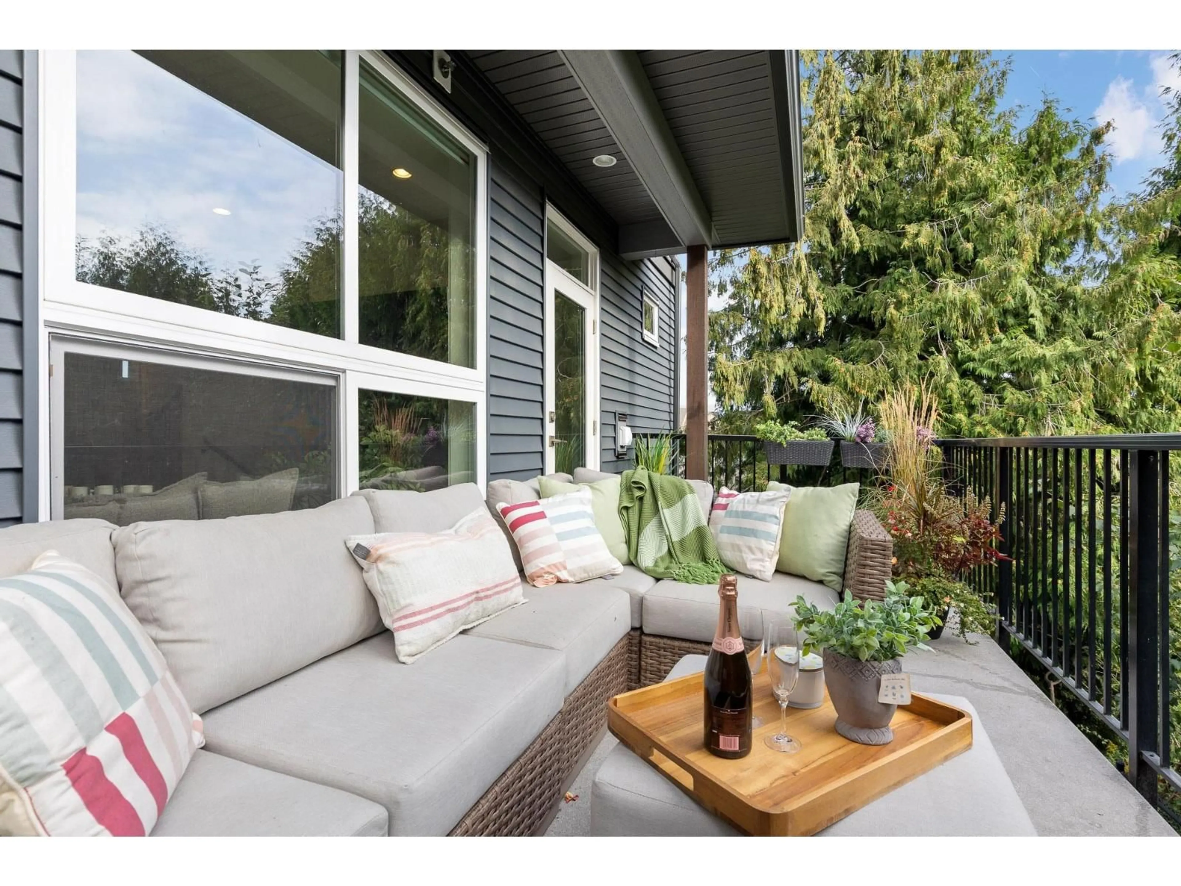 Patio, unknown for 30 - 43680 CHILLIWACK MOUNTAIN ROAD, Chilliwack British Columbia V2R6A6