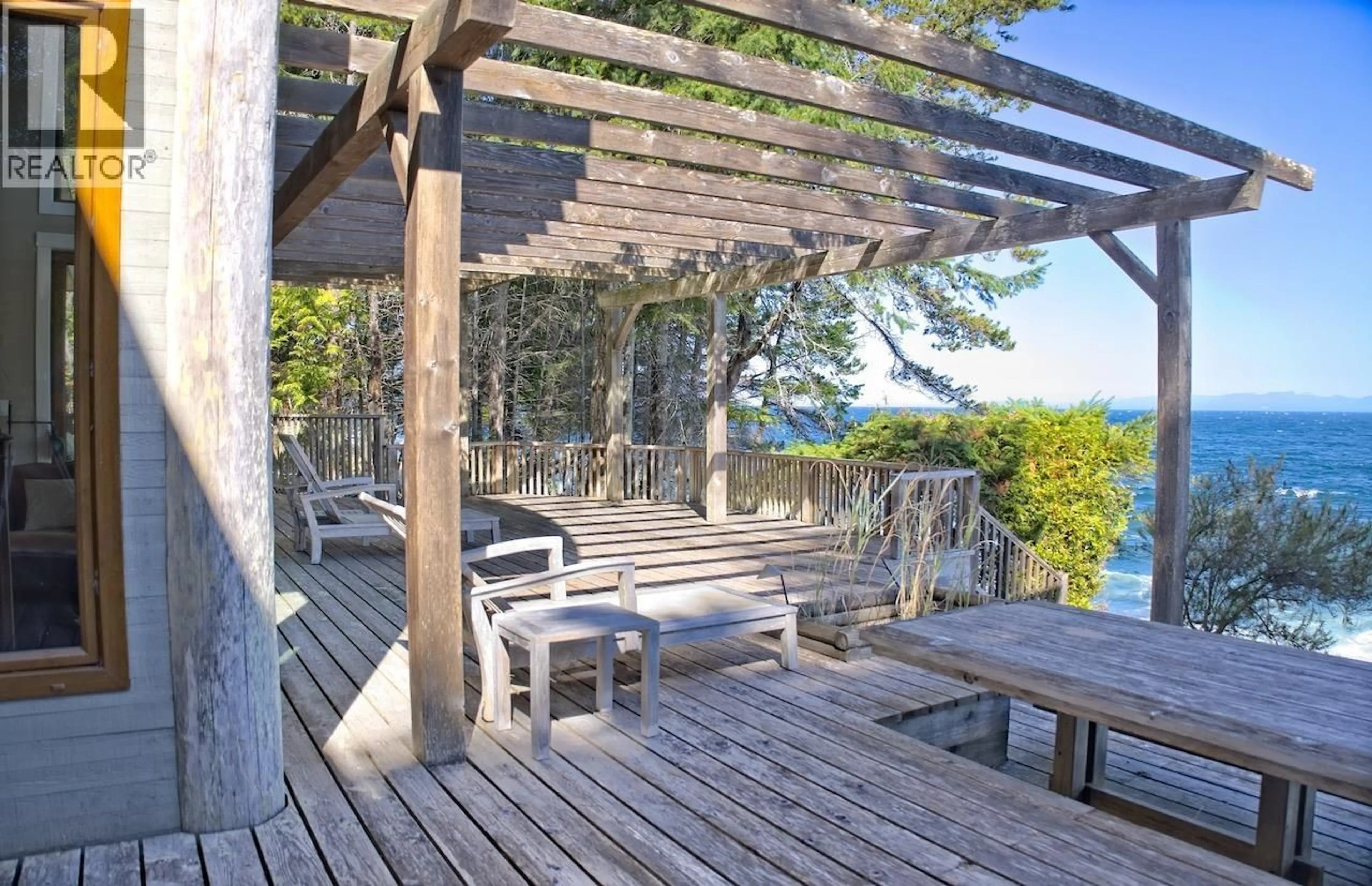 Patio, water/lake/river/ocean view for 2 - 37 SALAMANCA ROAD, Galiano Island British Columbia V0N1P0