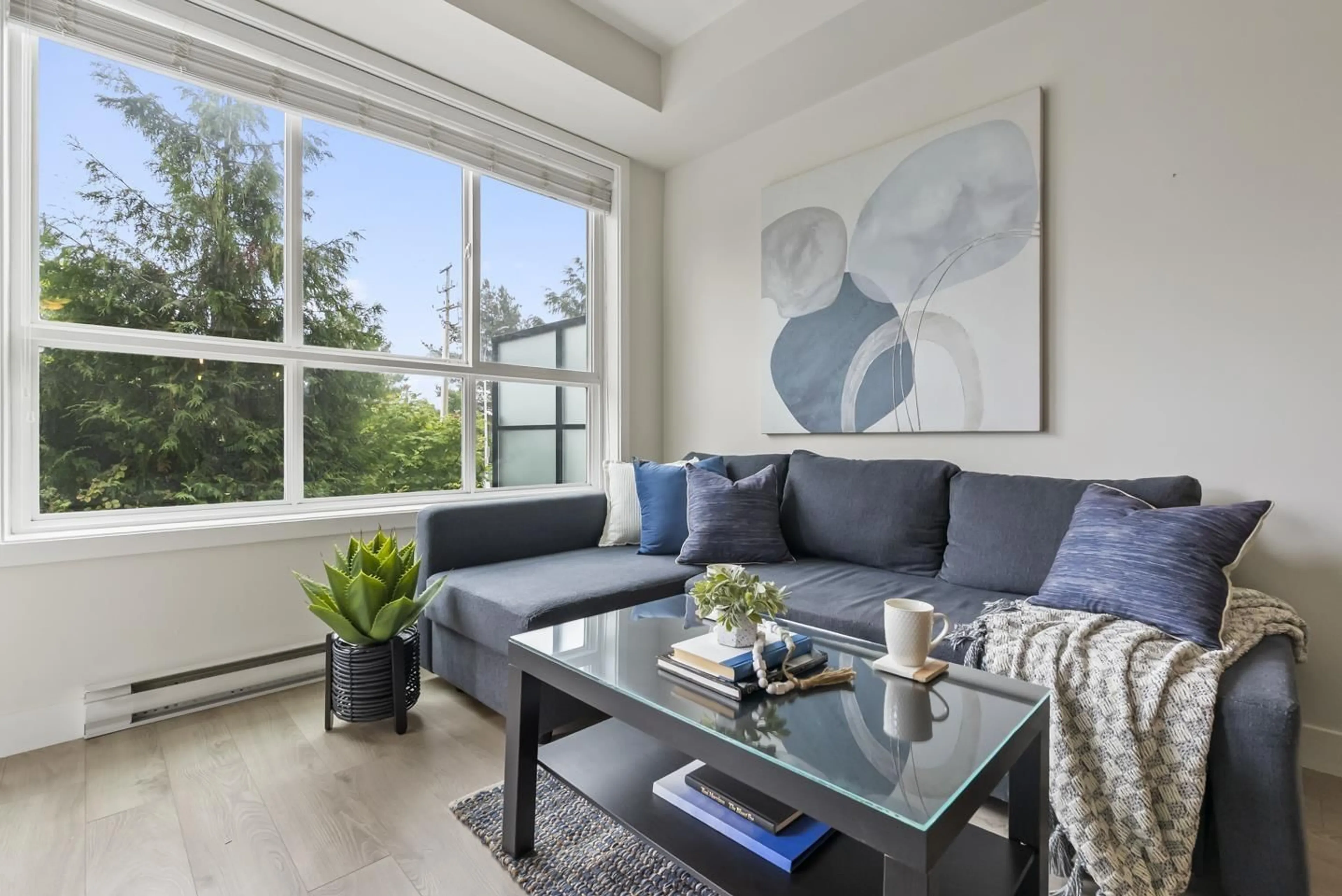 Living room with furniture, unknown for 105 - 6438 195A, Surrey British Columbia V4N6R5