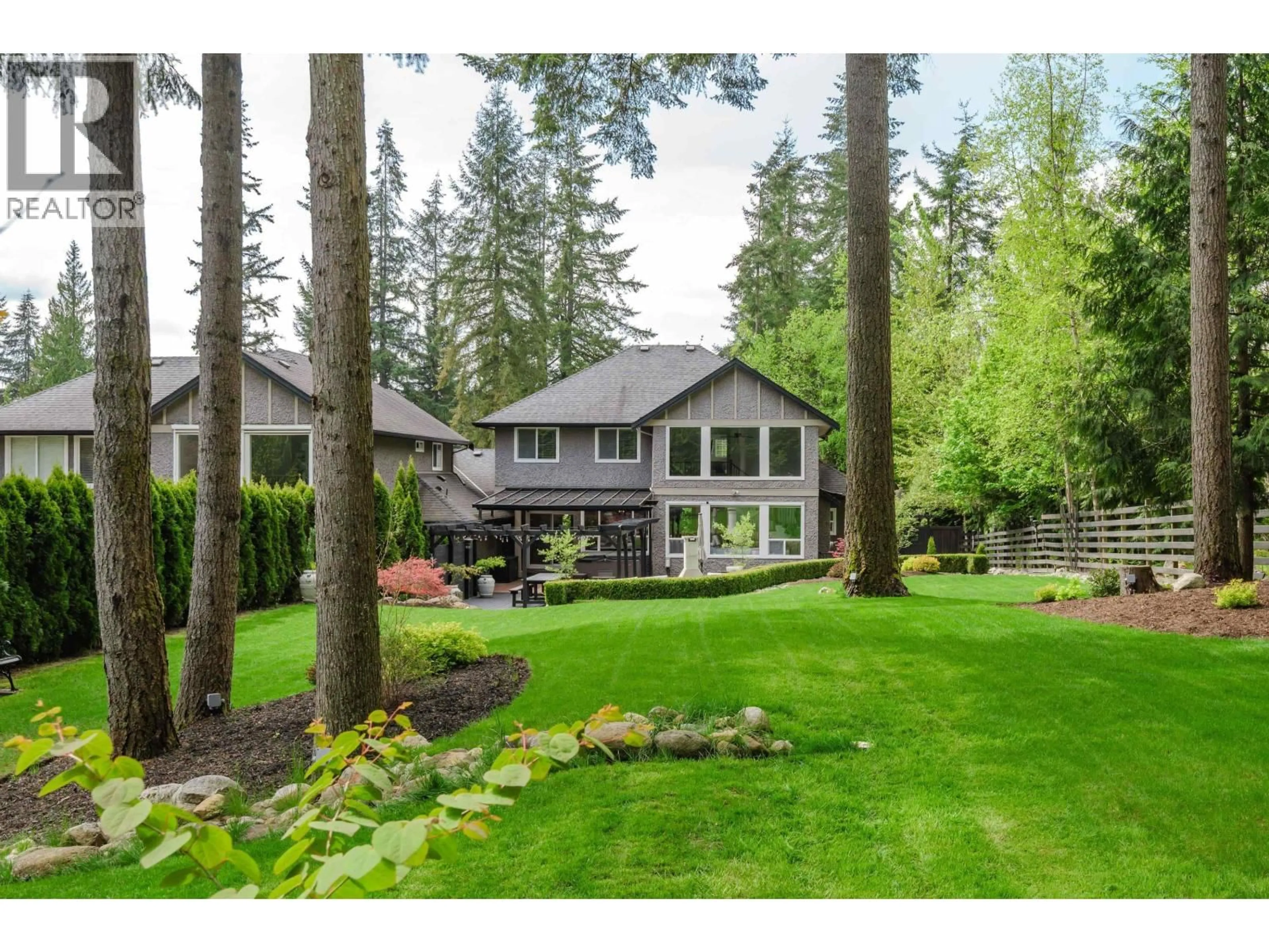 A pic from outside/outdoor area/front of a property/back of a property/a pic from drone, forest/trees view for 7 ALDER WAY, Anmore British Columbia V3H4Y5