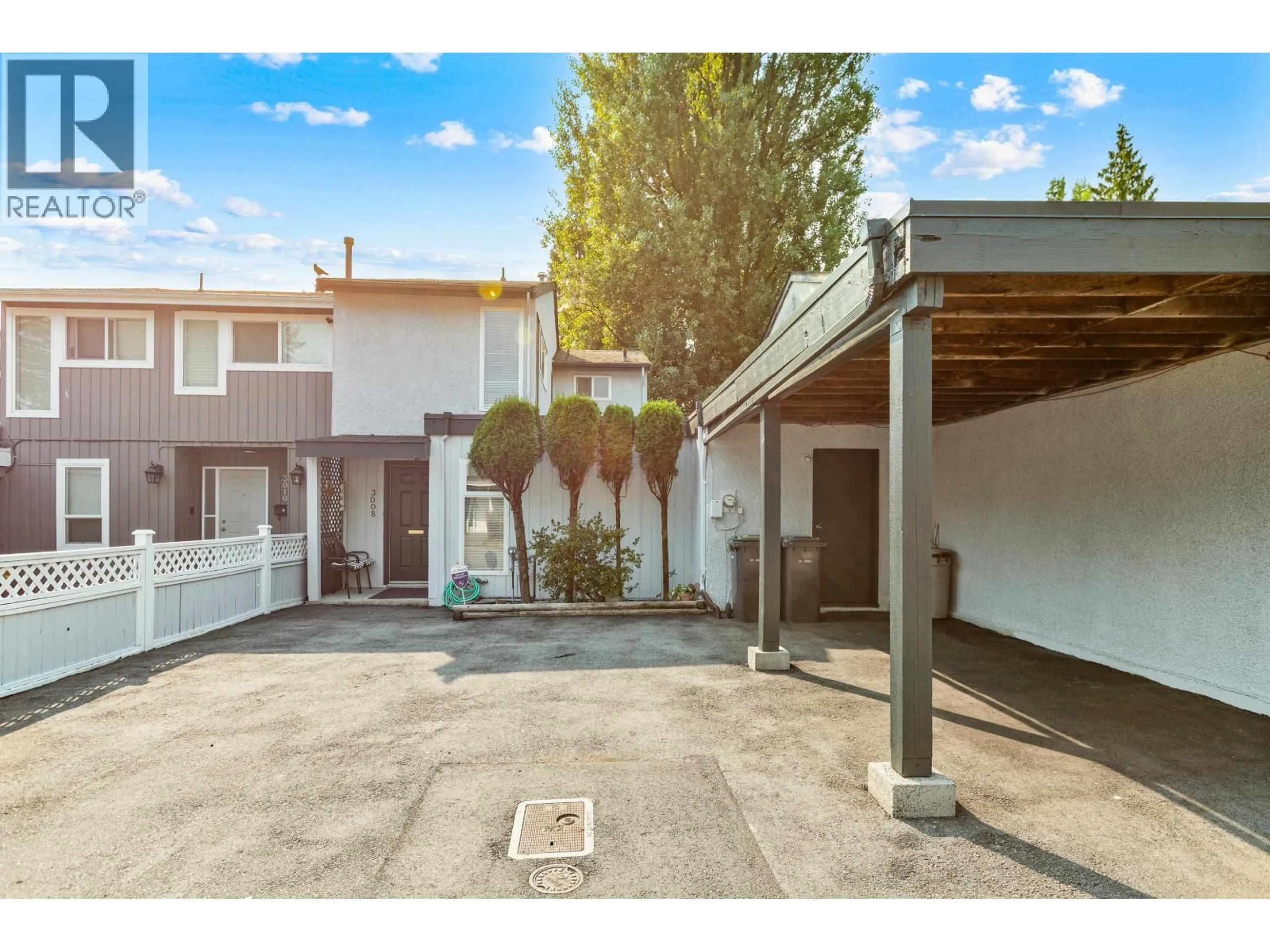 A pic from outside/outdoor area/front of a property/back of a property/a pic from drone, street for 3008 FIRBROOK PLACE, Coquitlam British Columbia V3C4B3