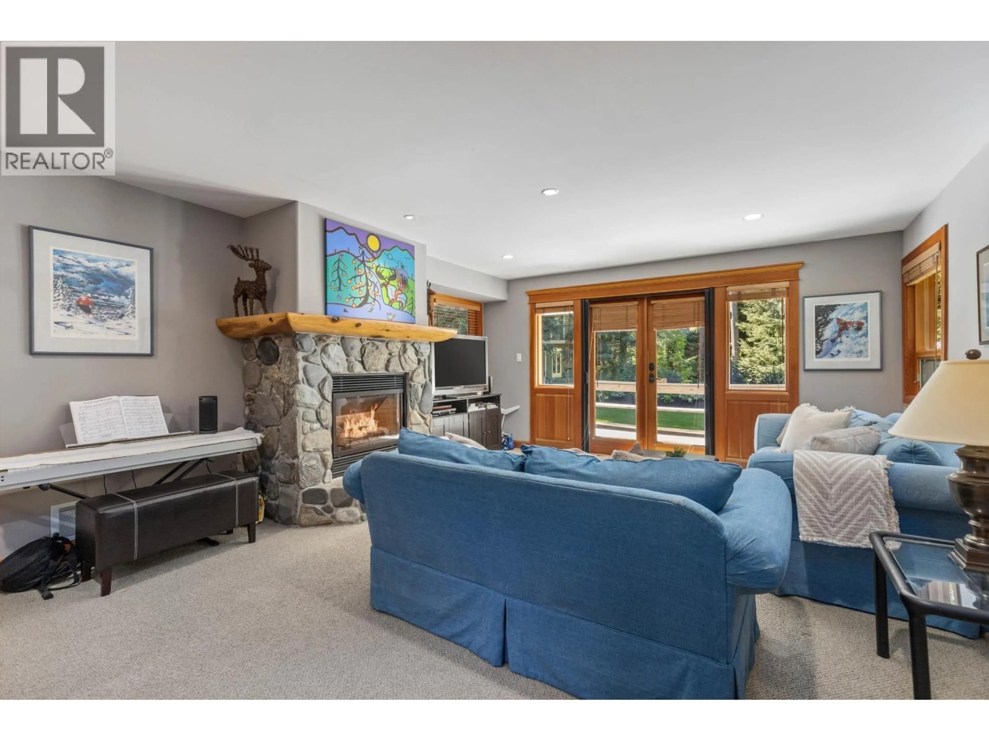 Living room with furniture, unknown for 6487 BALSAM WAY, Whistler British Columbia V8E0C5