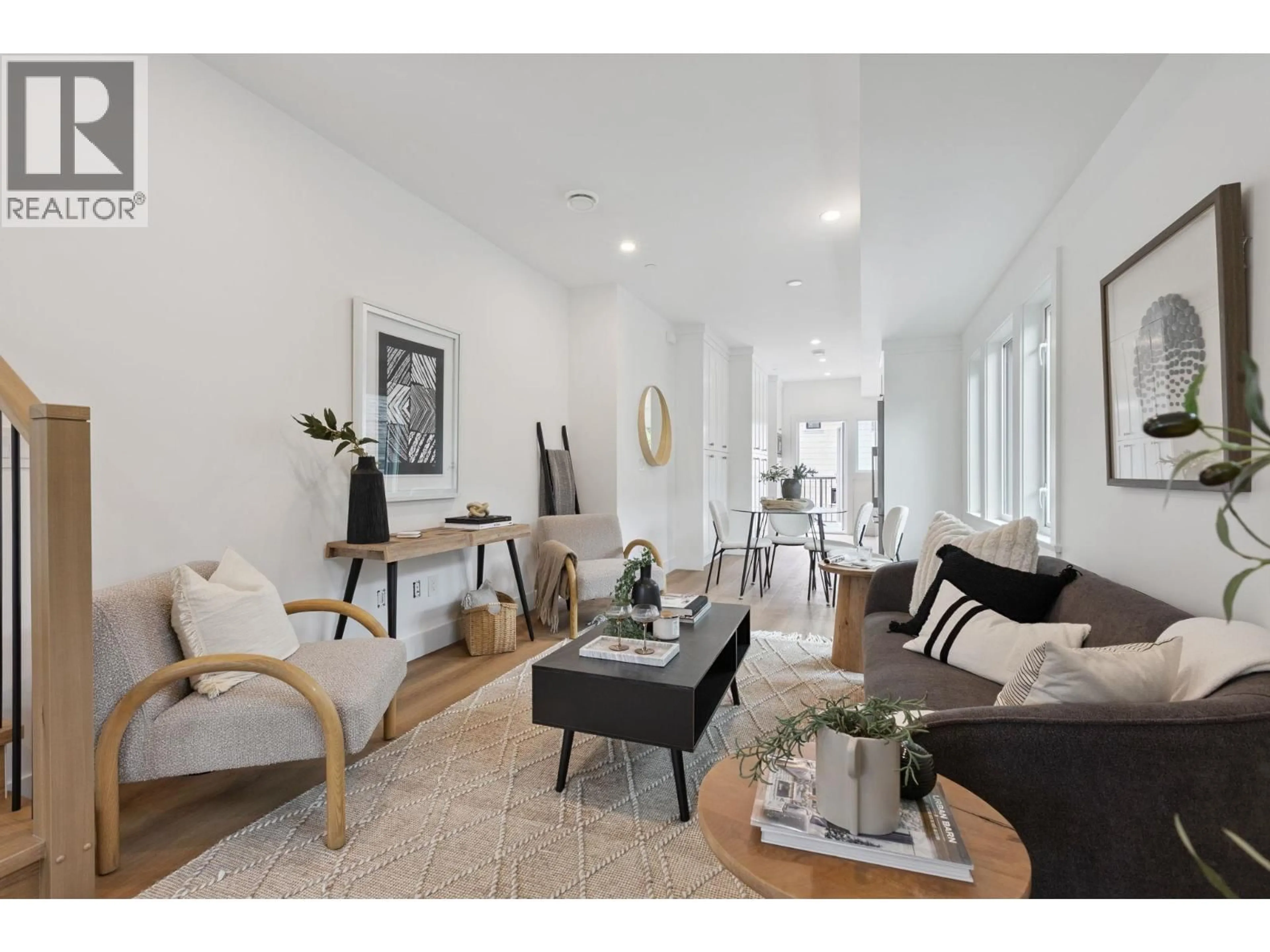 Living room with furniture, unknown for 2528 MCGILL STREET, Vancouver British Columbia V5K1H1