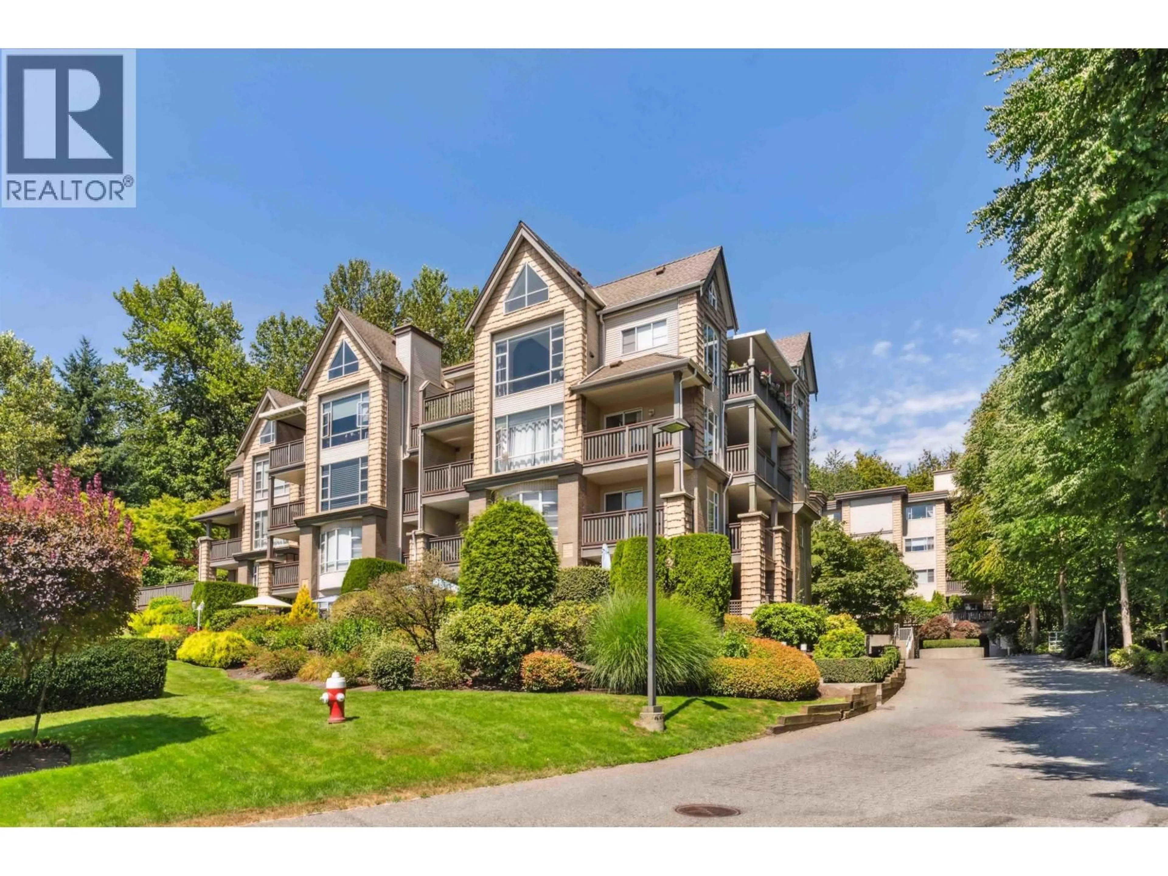 A pic from outside/outdoor area/front of a property/back of a property/a pic from drone, unknown for 206 - 22233 RIVER ROAD, Maple Ridge British Columbia V2X3N7
