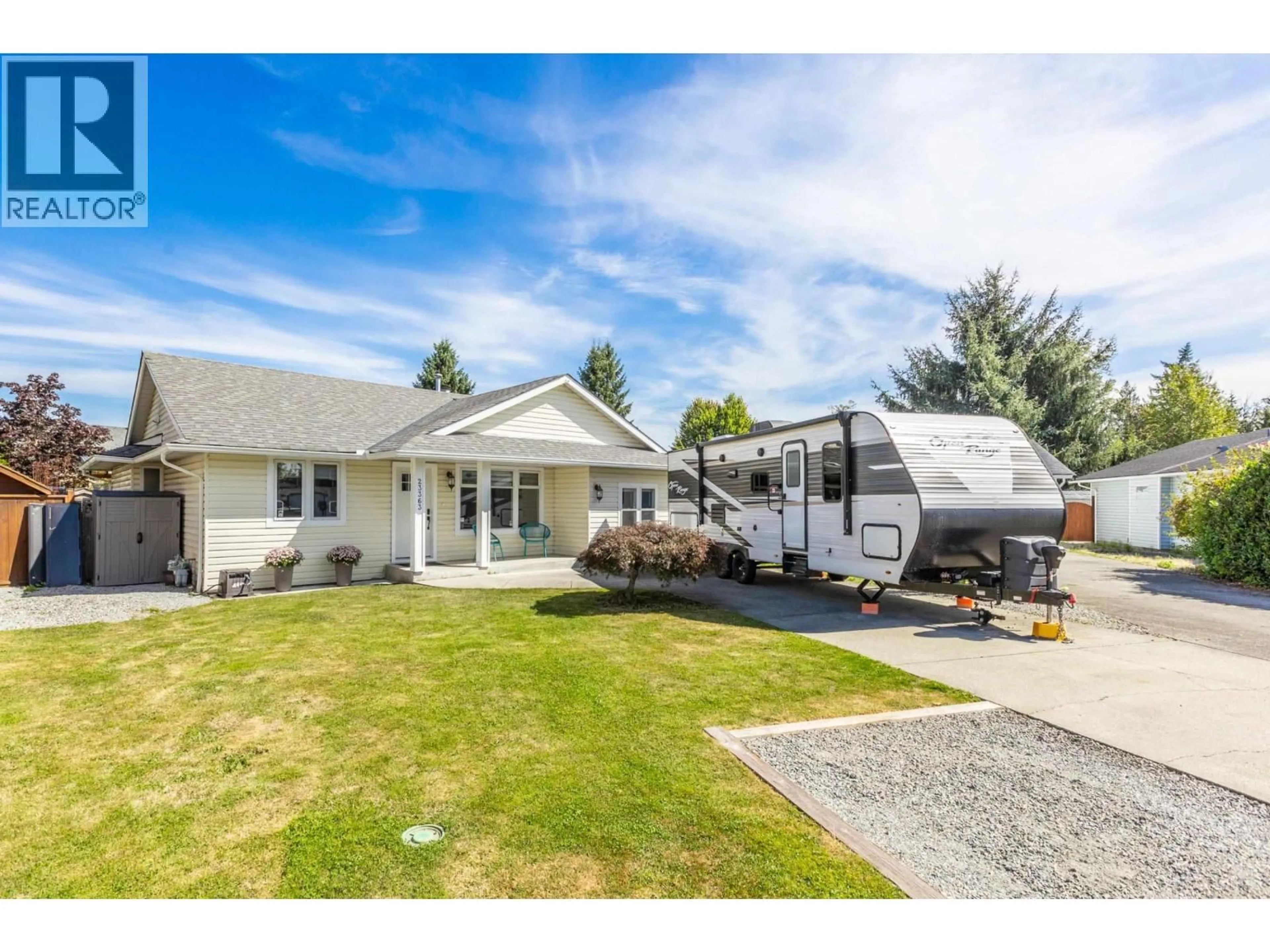 Home with vinyl exterior material, street for 23363 117B AVENUE, Maple Ridge British Columbia V2X0B9