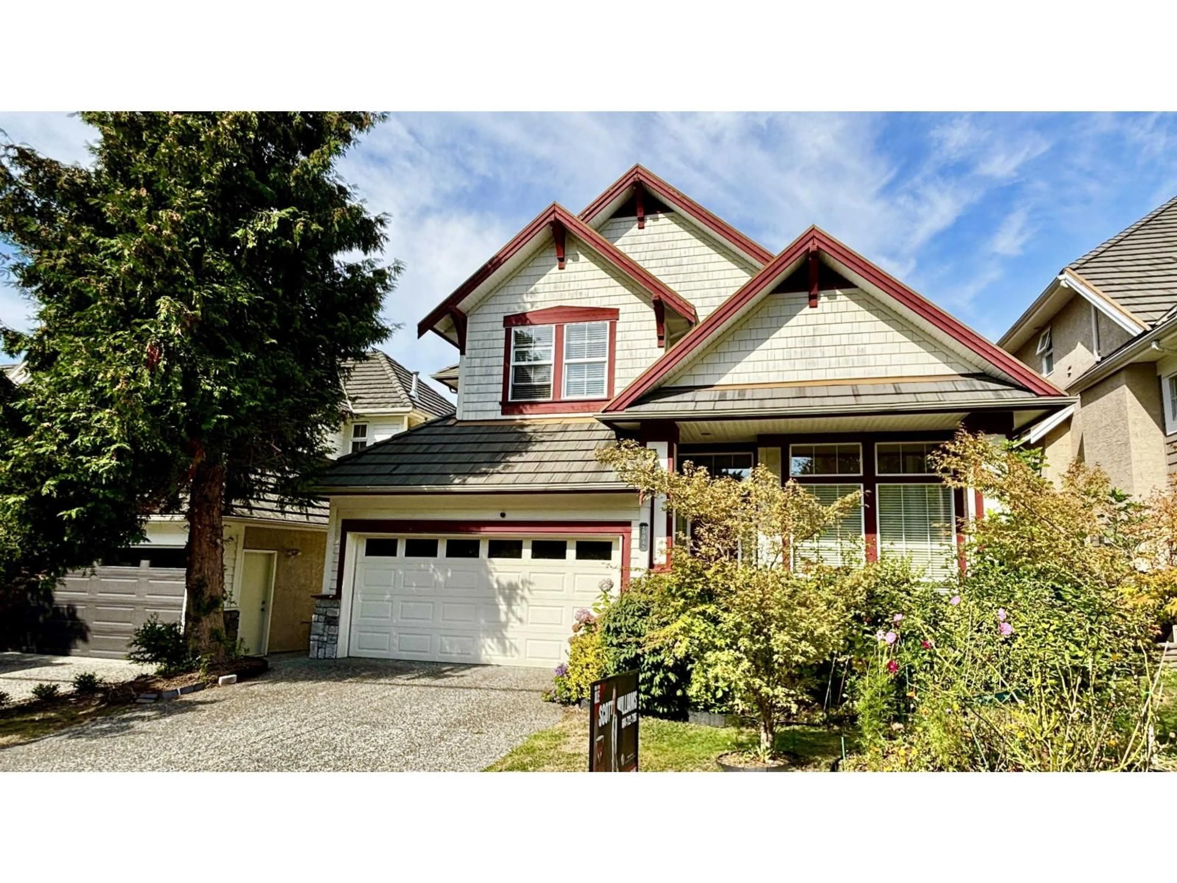 Home with vinyl exterior material, street for 15345 36, Surrey British Columbia V3Z0J5