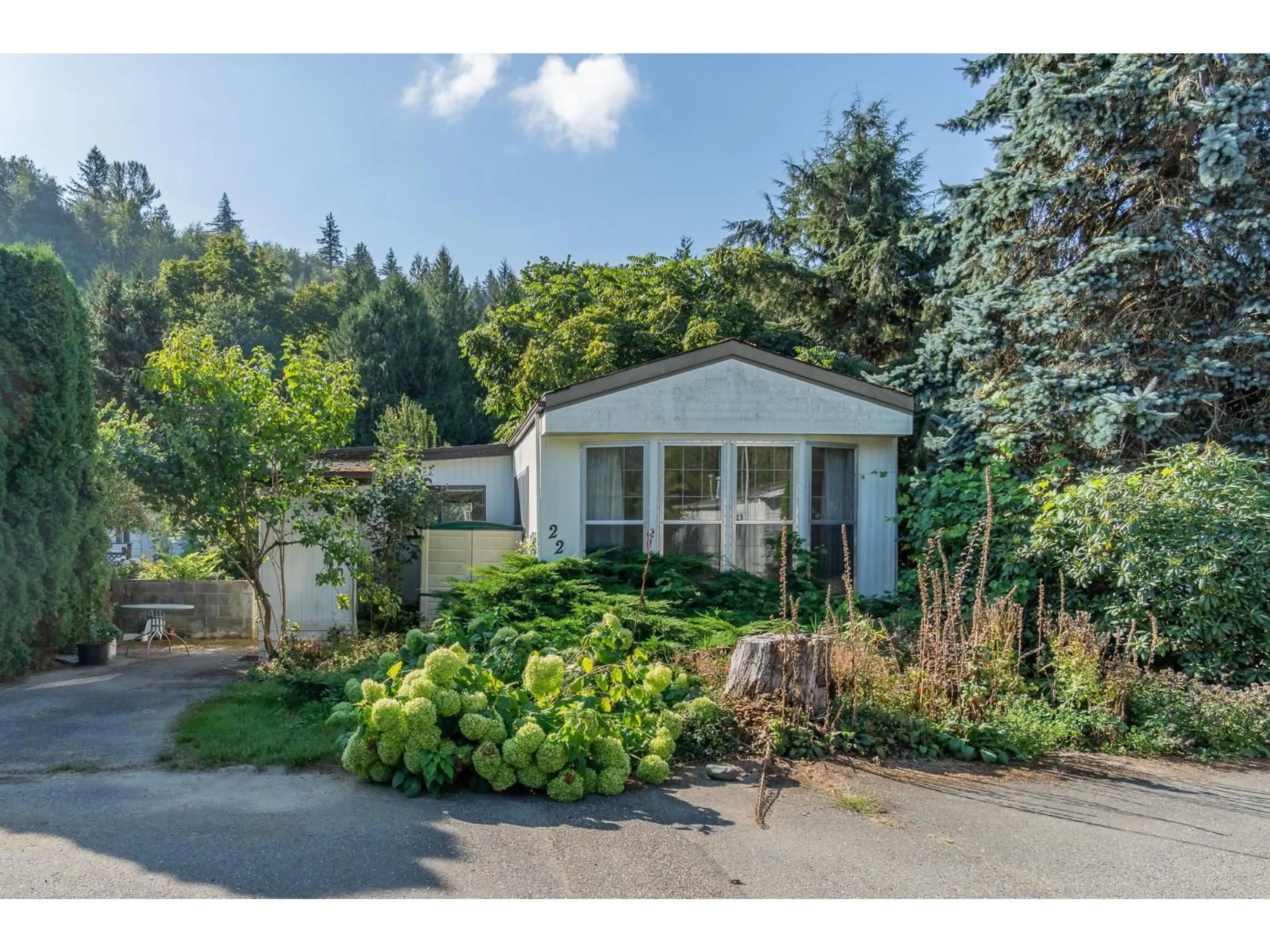 Home with vinyl exterior material, street for 224 - 45835 SLEEPY HOLLOW ROAD, Cultus Lake British Columbia V2R5A9