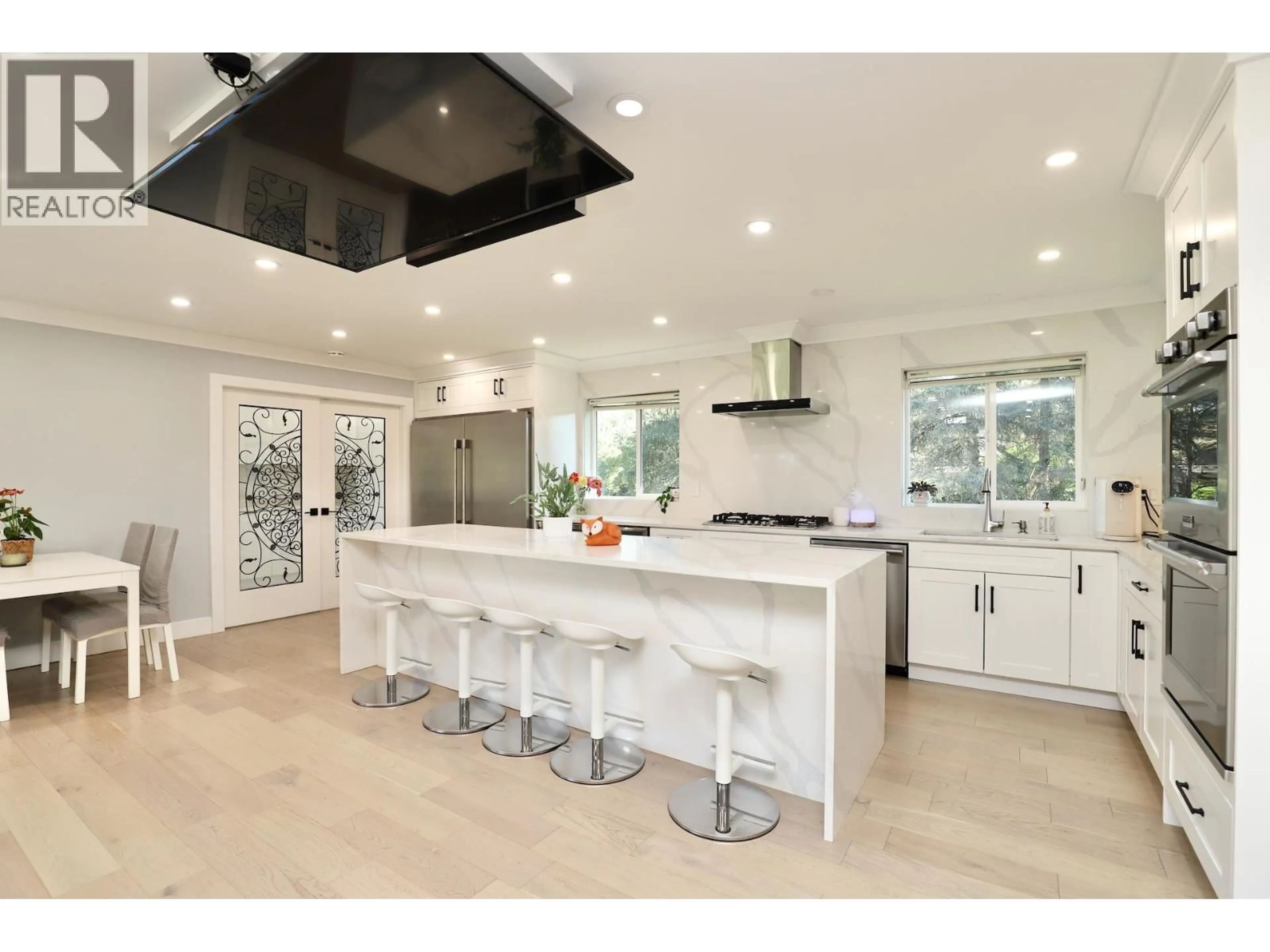 Contemporary kitchen, ceramic/tile floor for 24325 116 AVENUE, Maple Ridge British Columbia V4R1L8