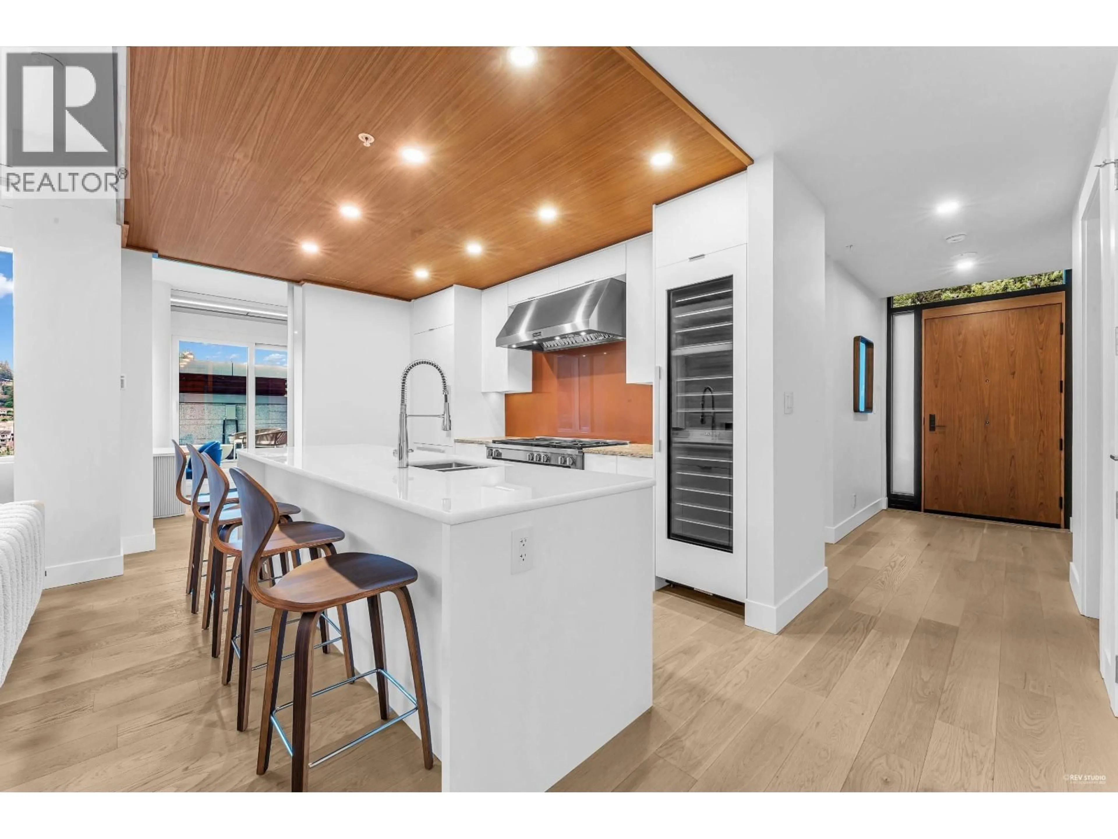 Open concept kitchen, unknown for 1002 - 6707 NELSON AVENUE, West Vancouver British Columbia V7W0A4