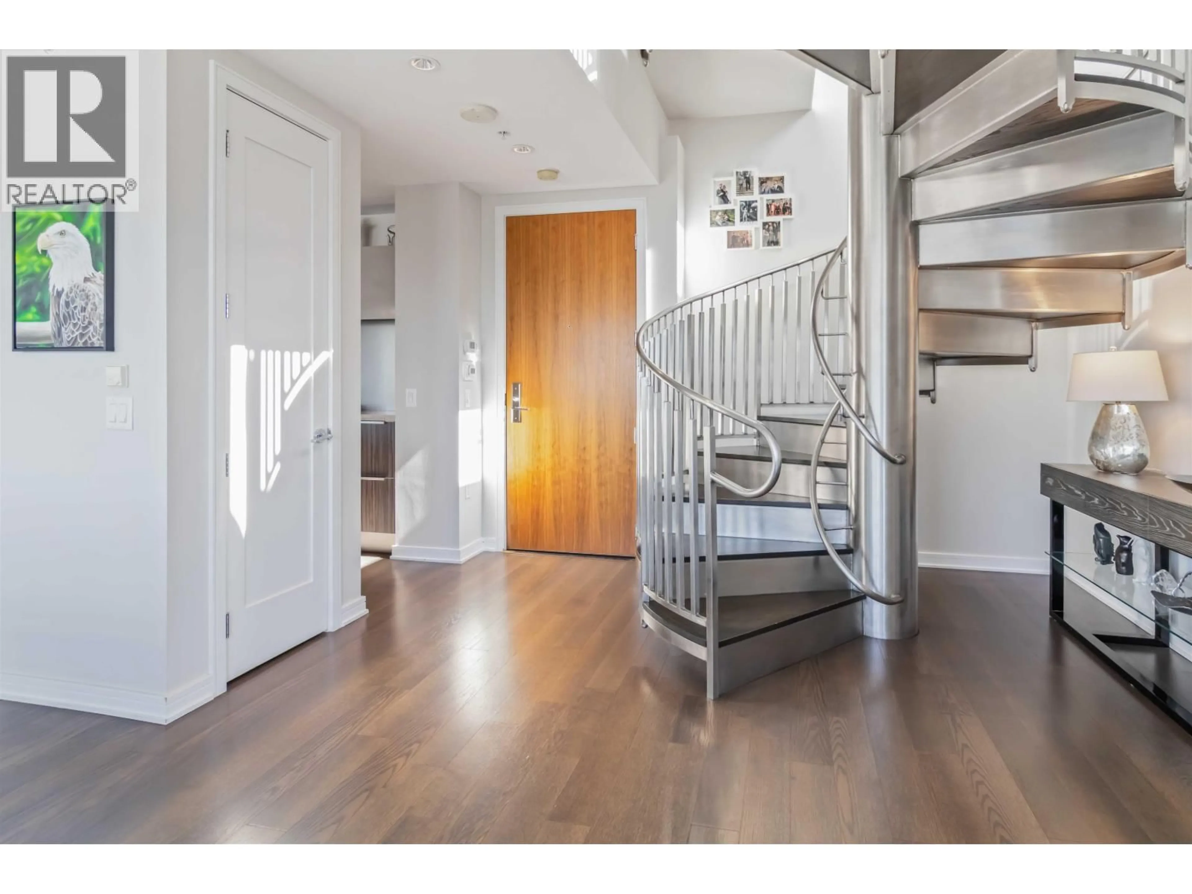 Indoor entryway for 1402 - 181 1ST AVENUE, Vancouver British Columbia V5Y0E3