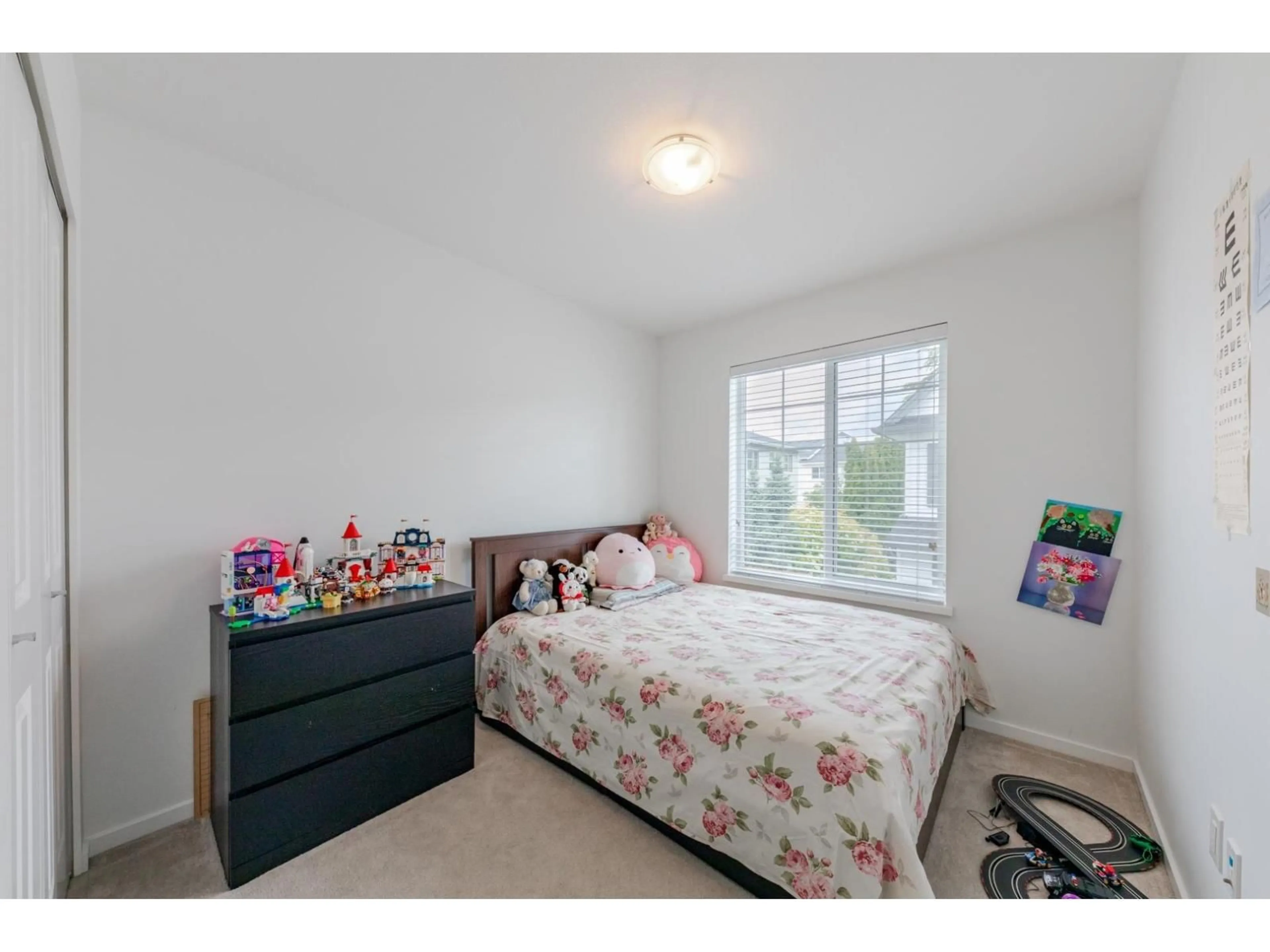 A pic of a room for 28 - 16337 15, Surrey British Columbia V4A0C3