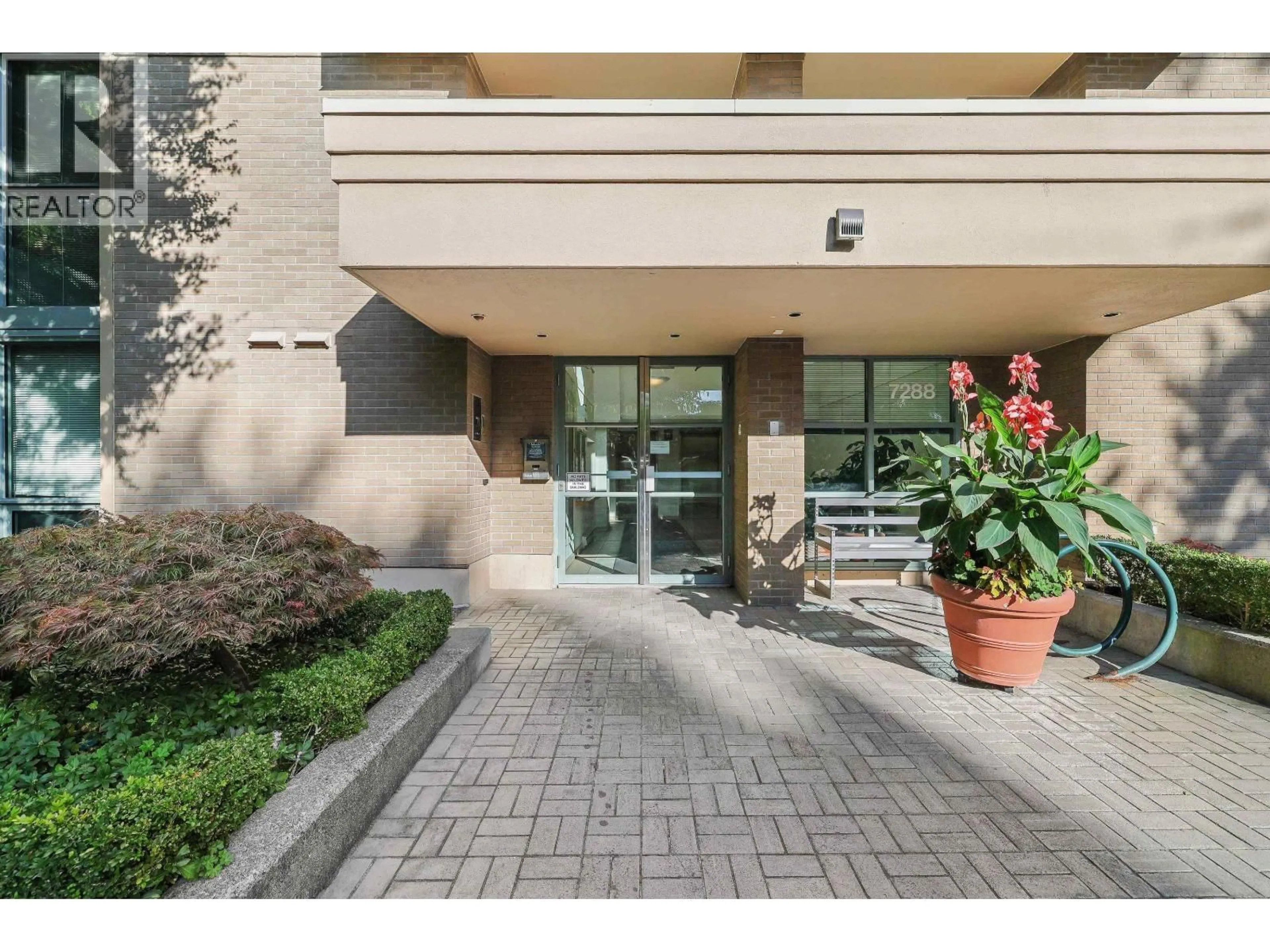 Indoor foyer for 430 - 7288 ACORN AVENUE, Burnaby British Columbia V5E4H6