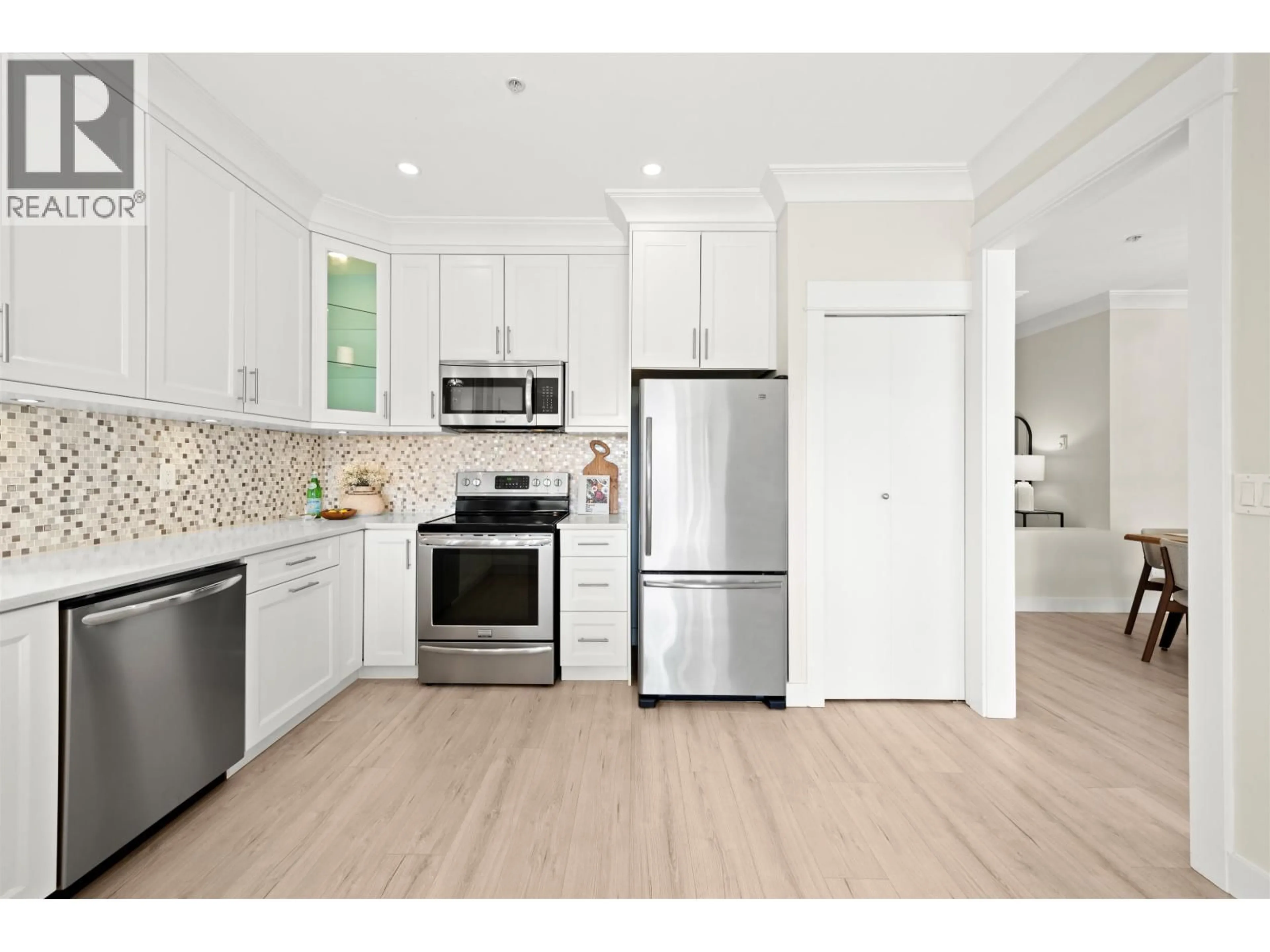 Open concept kitchen, unknown for 213 - 4955 RIVER ROAD, Delta British Columbia V4K4V9