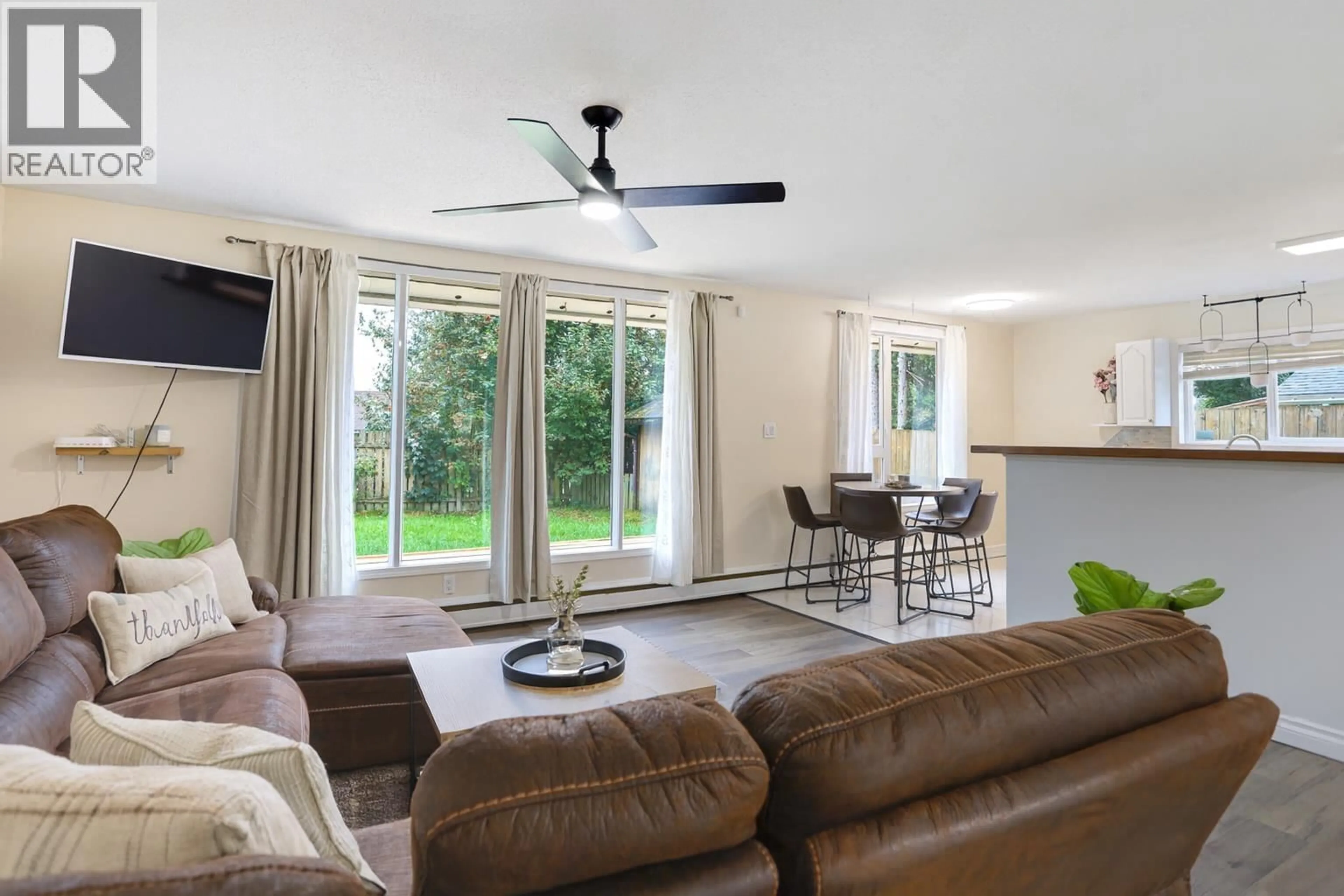 Living room with furniture, unknown for 25 SAGUENAY STREET, Kitimat British Columbia V8C1W7