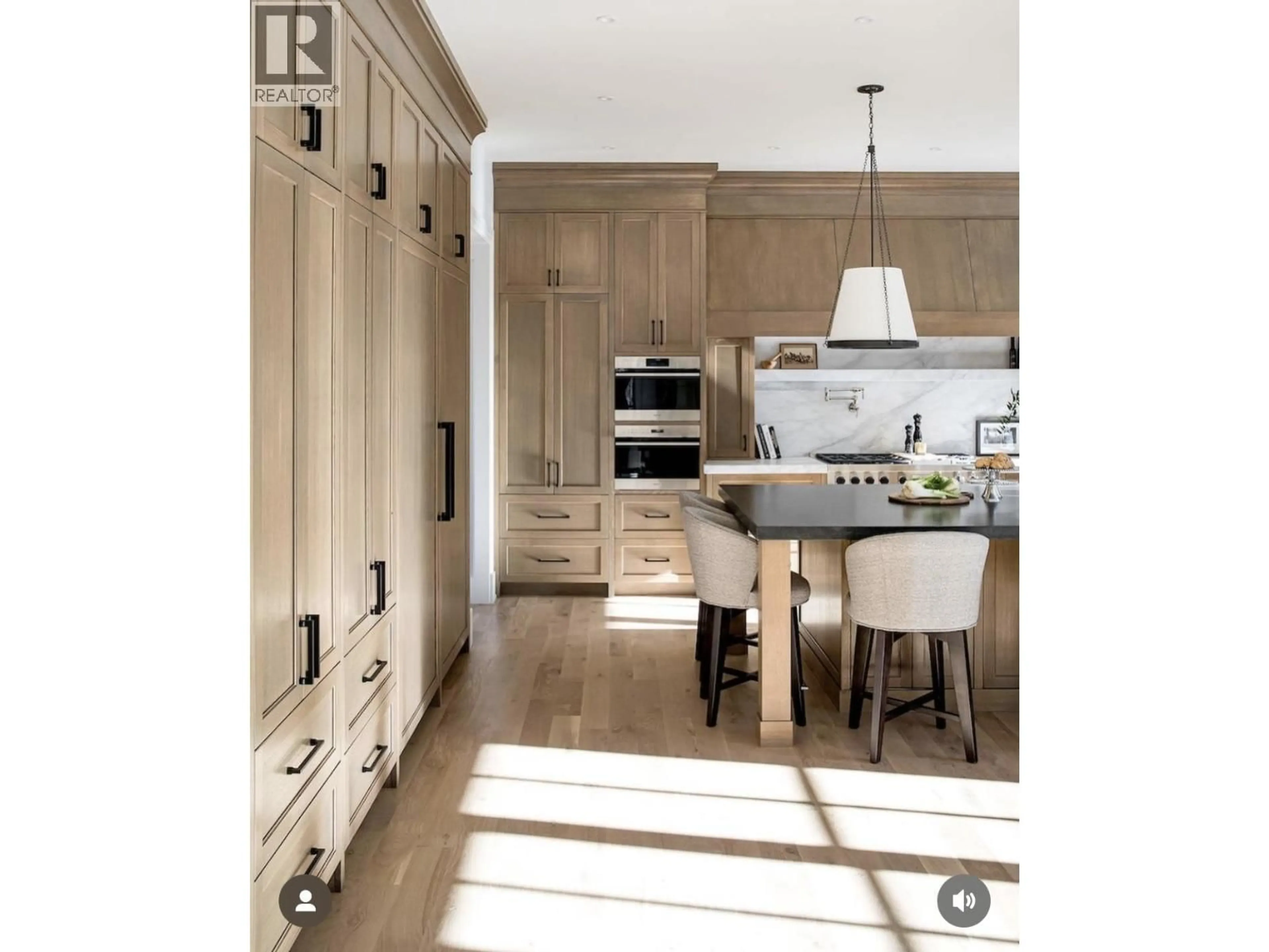 Contemporary kitchen, unknown for 2193 SUNNYSIDE ROAD, Port Moody British Columbia V3H4Y4